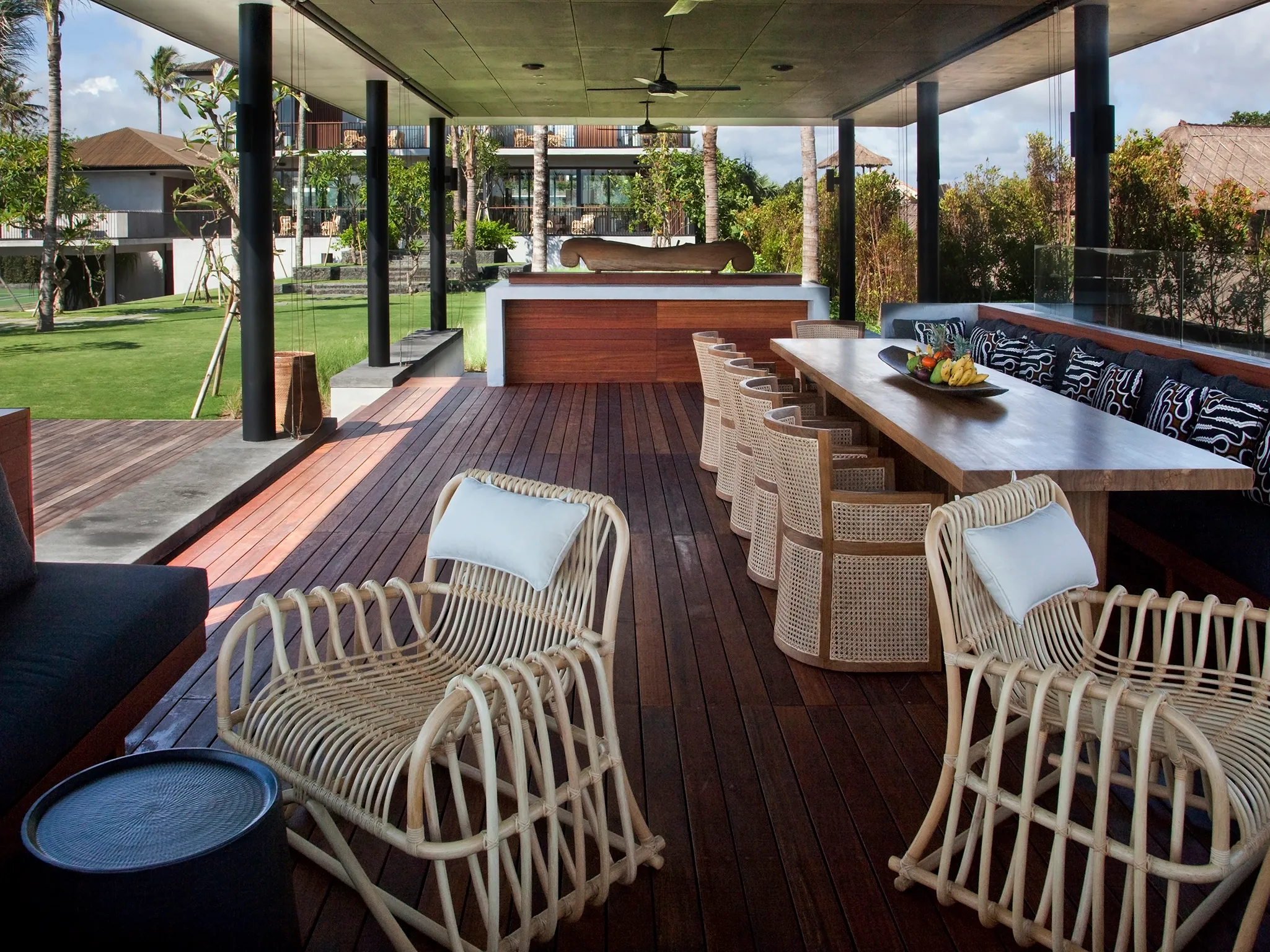 Arnalaya Beach House - Pool bale