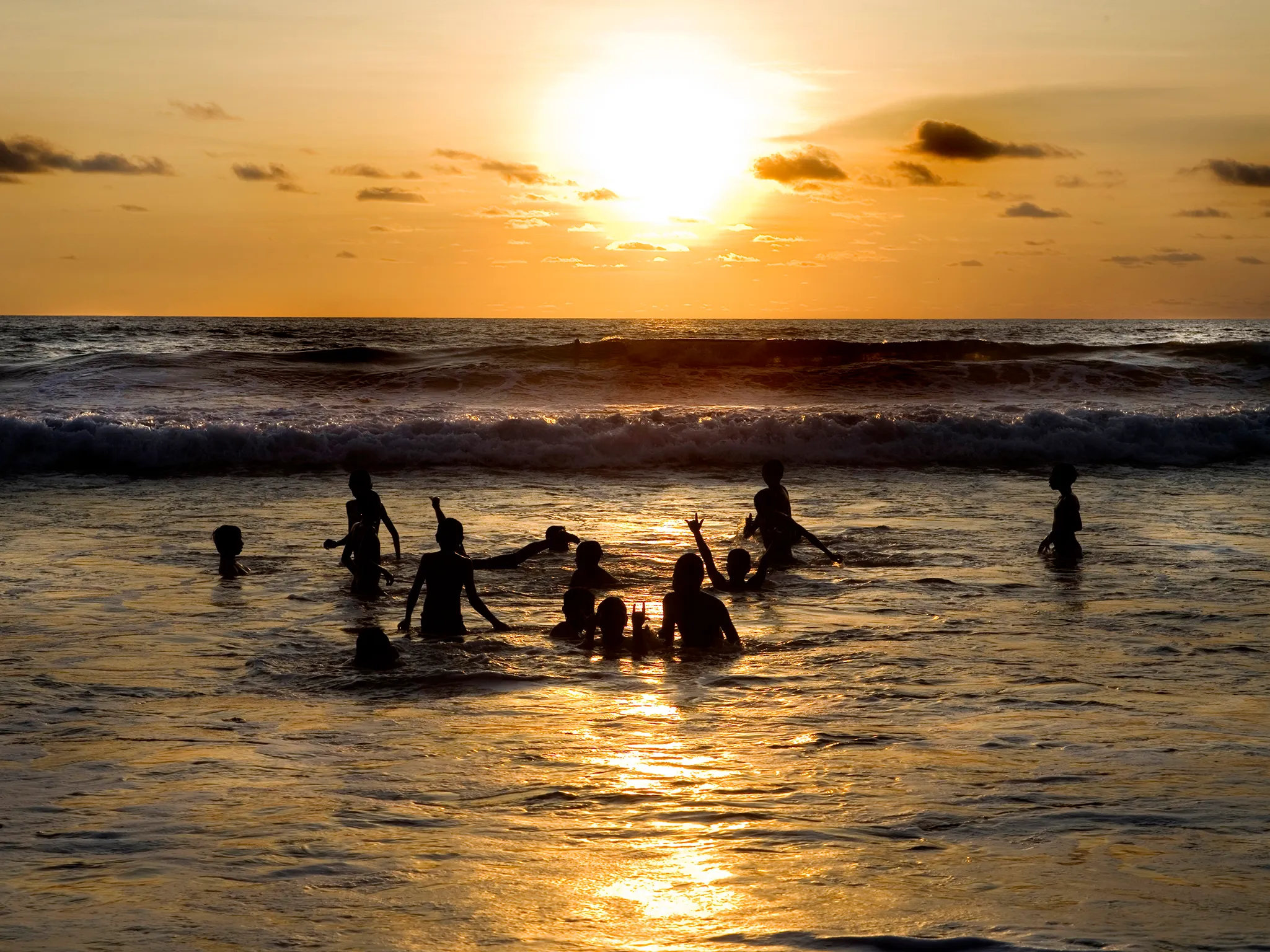 Arnalaya Beach House - Sunset dip in the sea