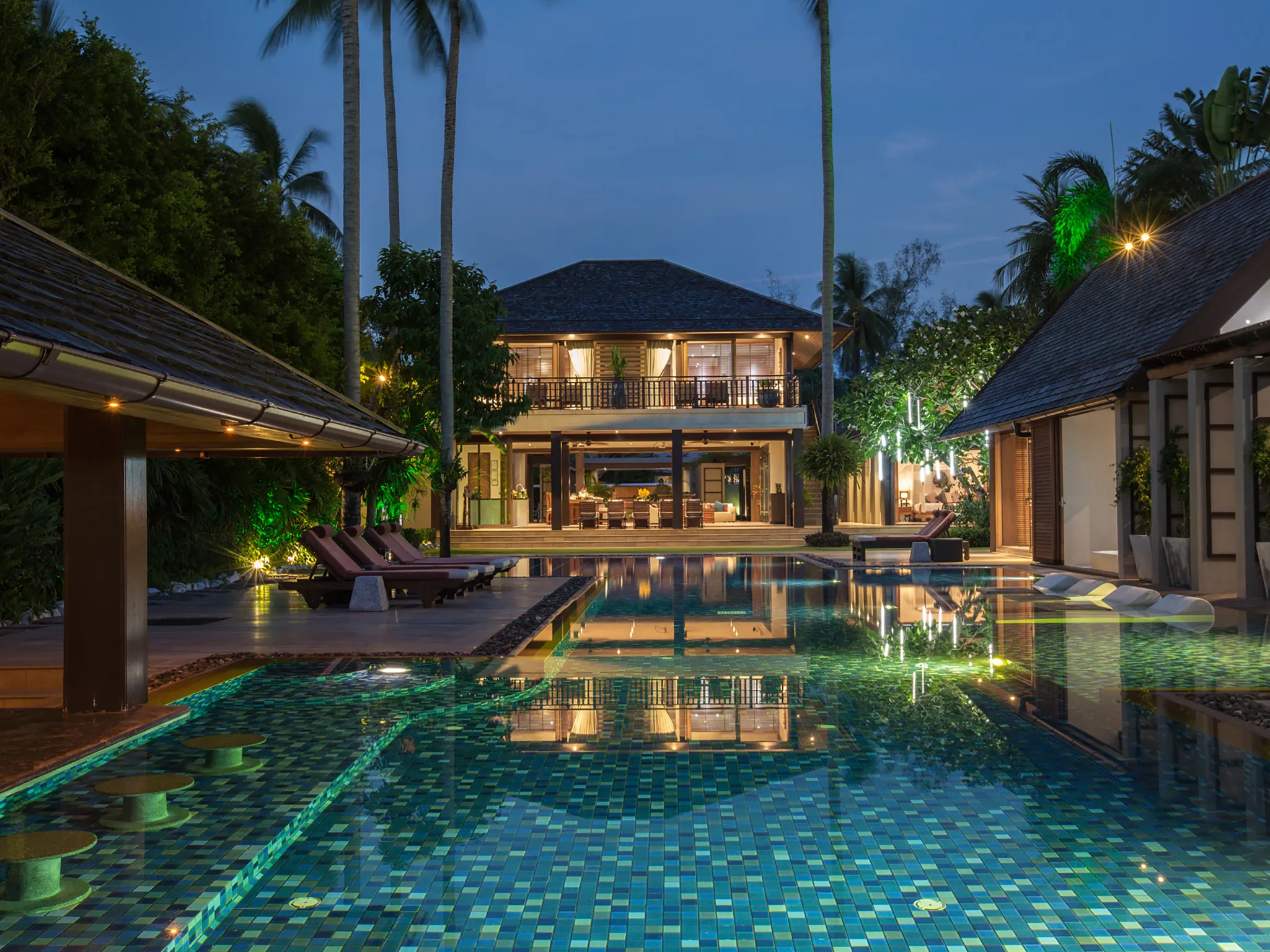 Baan Puri - Villa at night