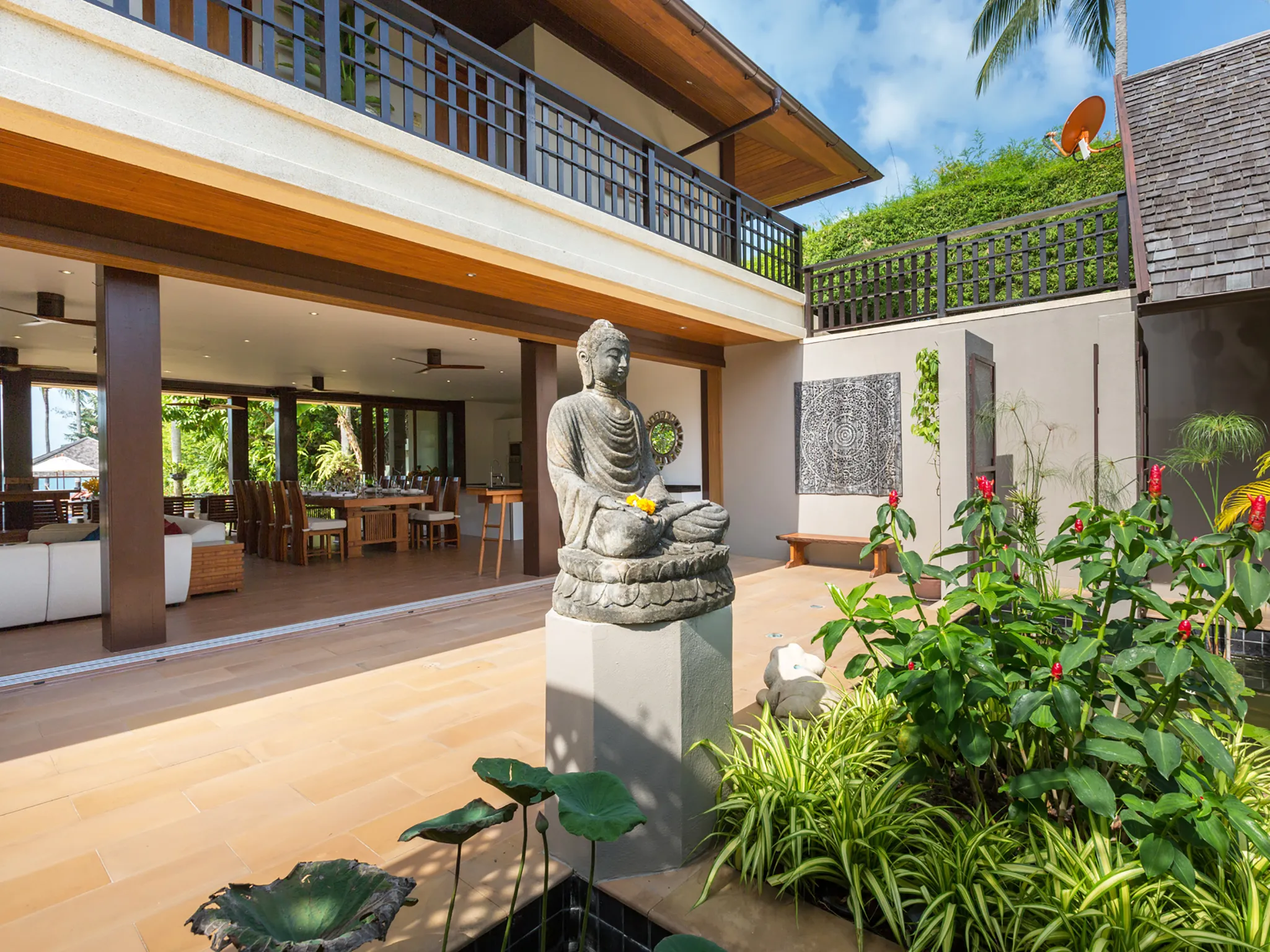 Baan Puri - Villa entrance