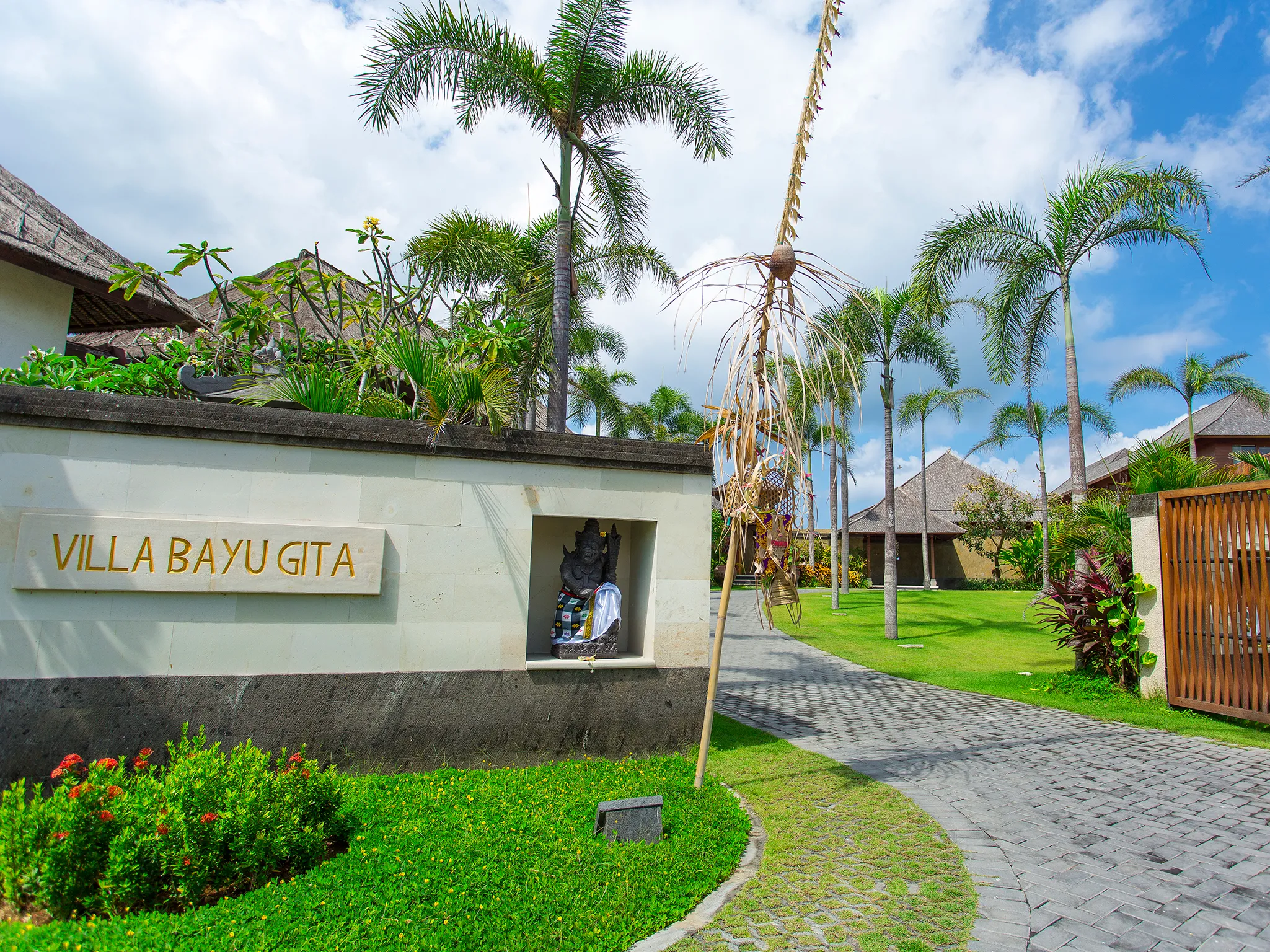 Villa Bayu Gita Beachfront - Entrance