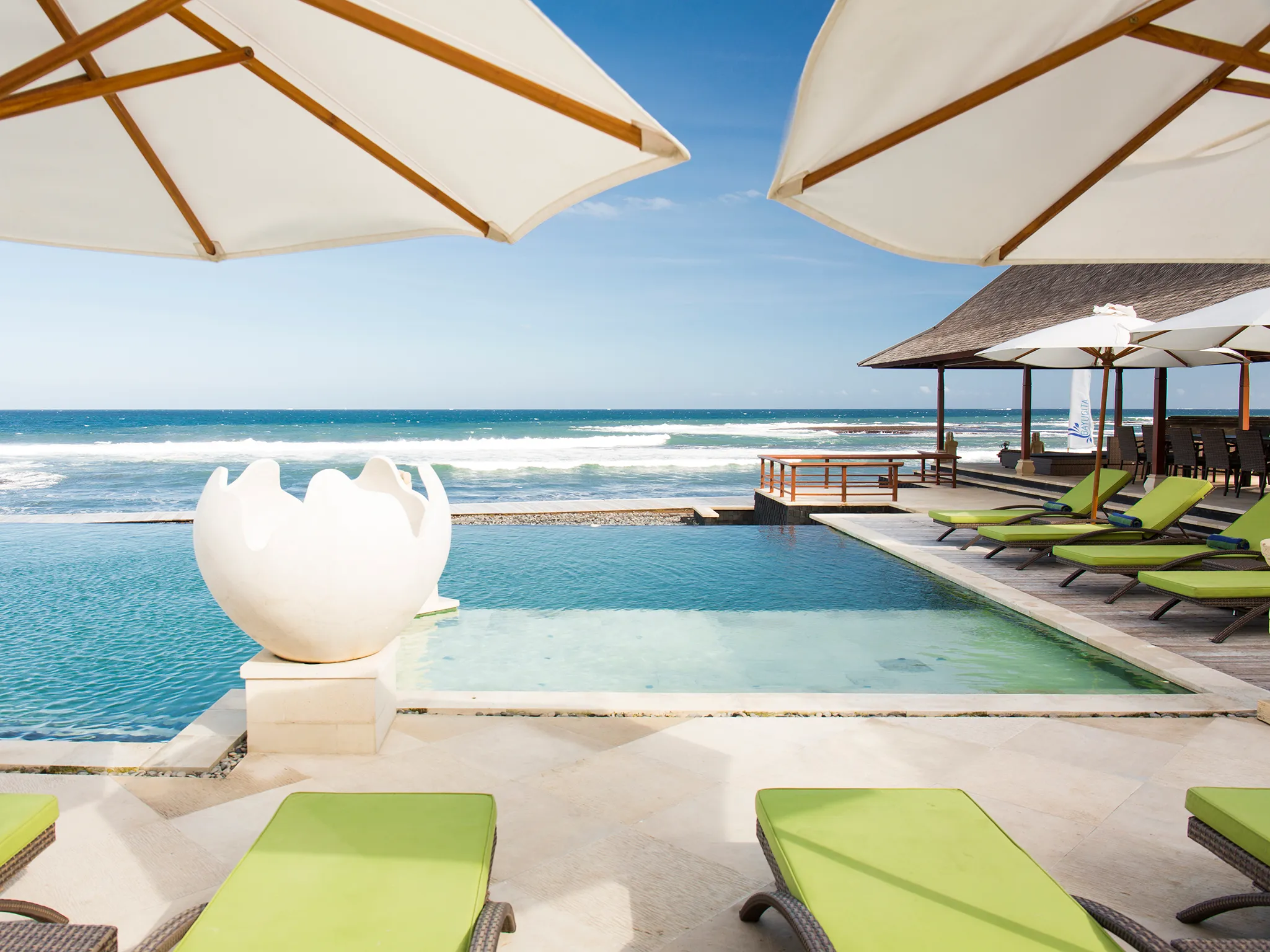 Villa Bayu Gita Beachfront - Ocean view