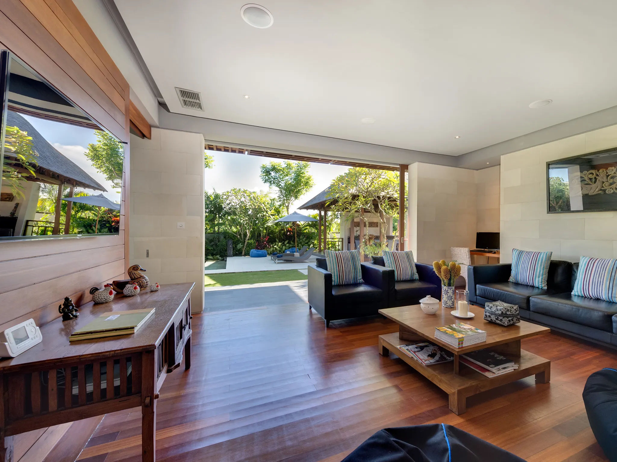 Bendega Rato - Living room during the day