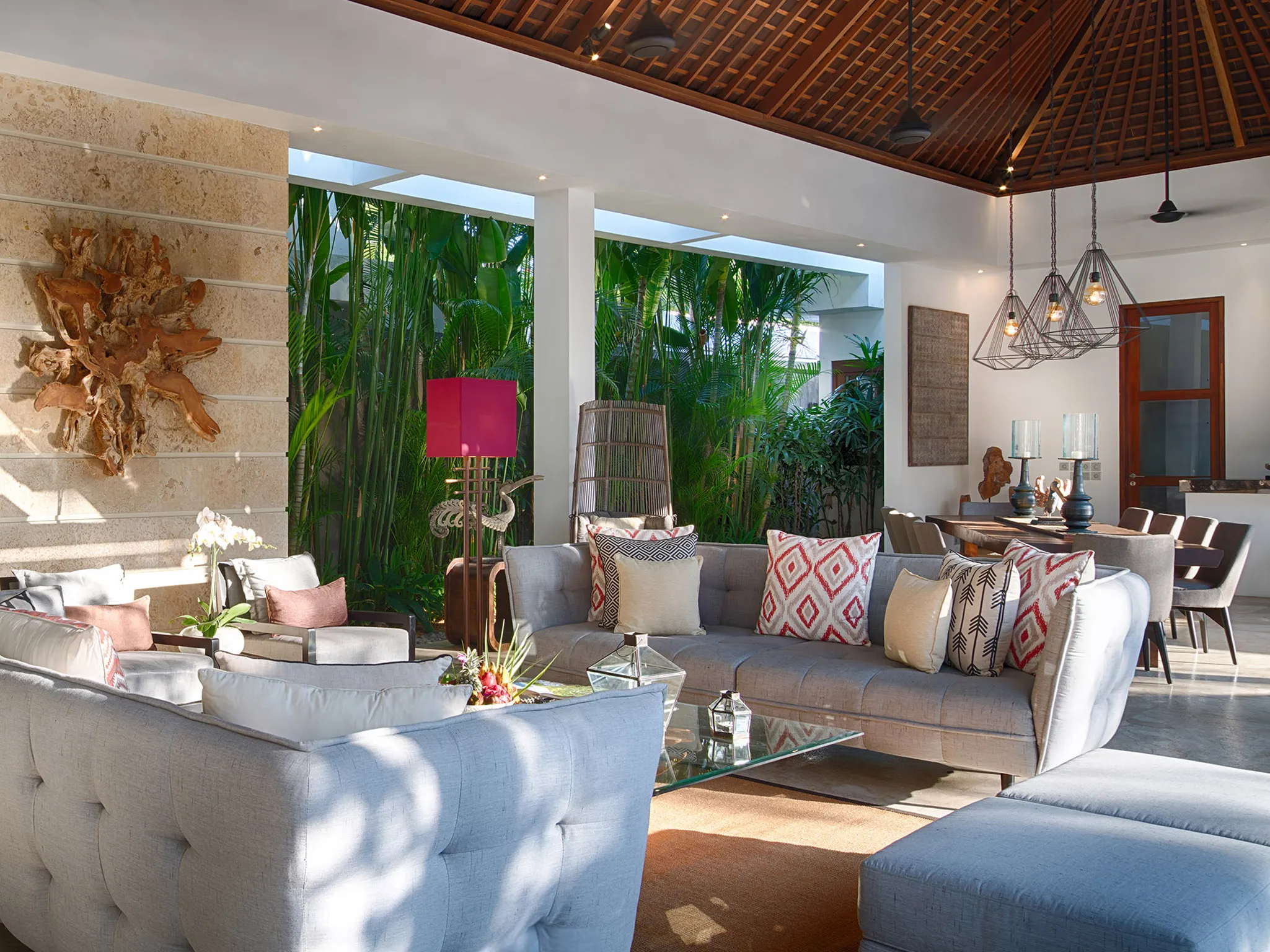 Casa Brio - Living area setting