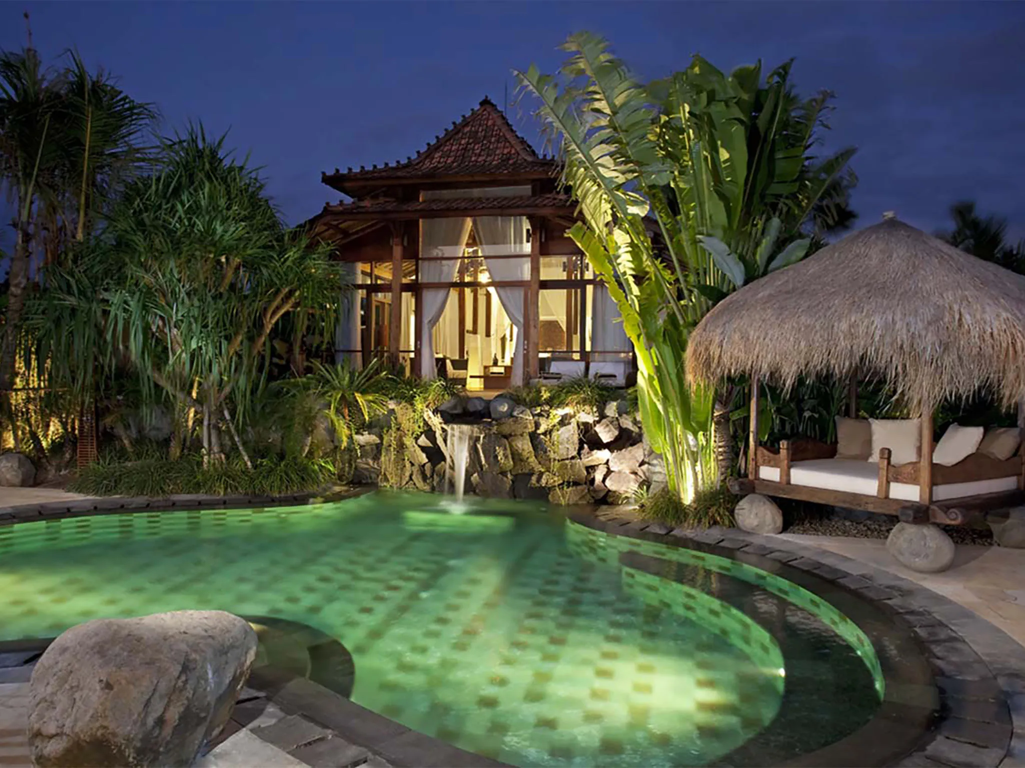 Villa Amy - The villa at night
