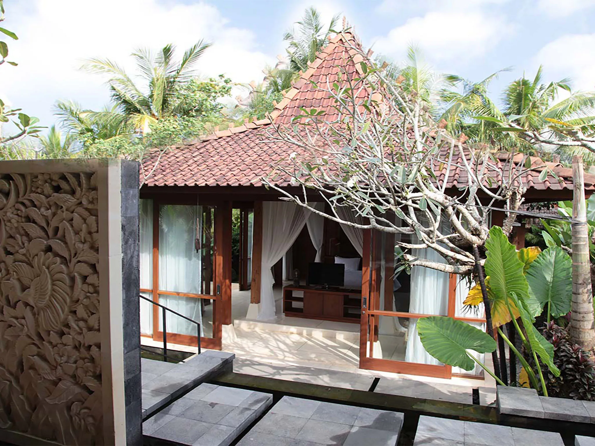 Villa Amy - Subak bedroom entrance