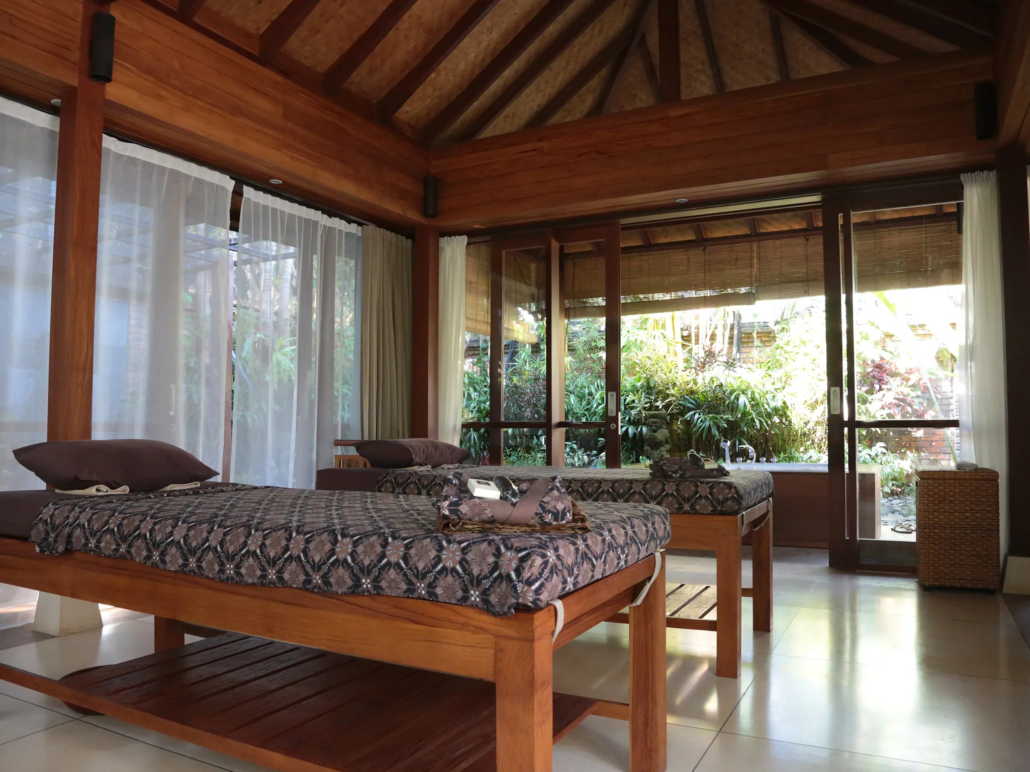 Dea Villas - Spa beds