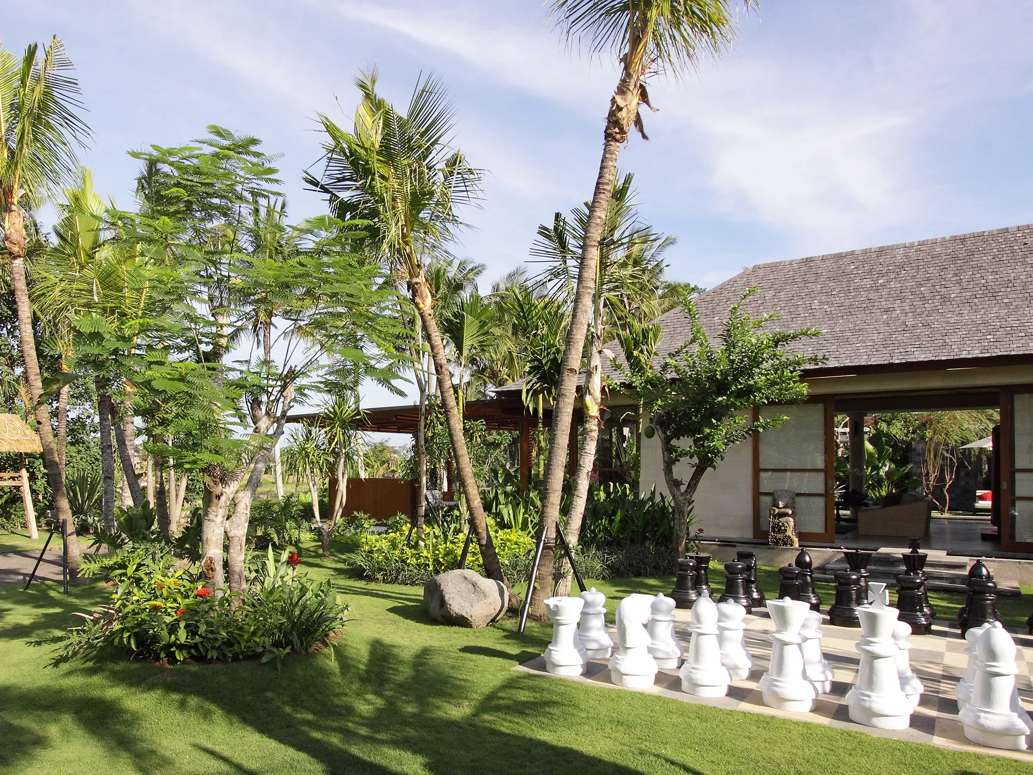 23. Villa Sarasvati - Garden and chess