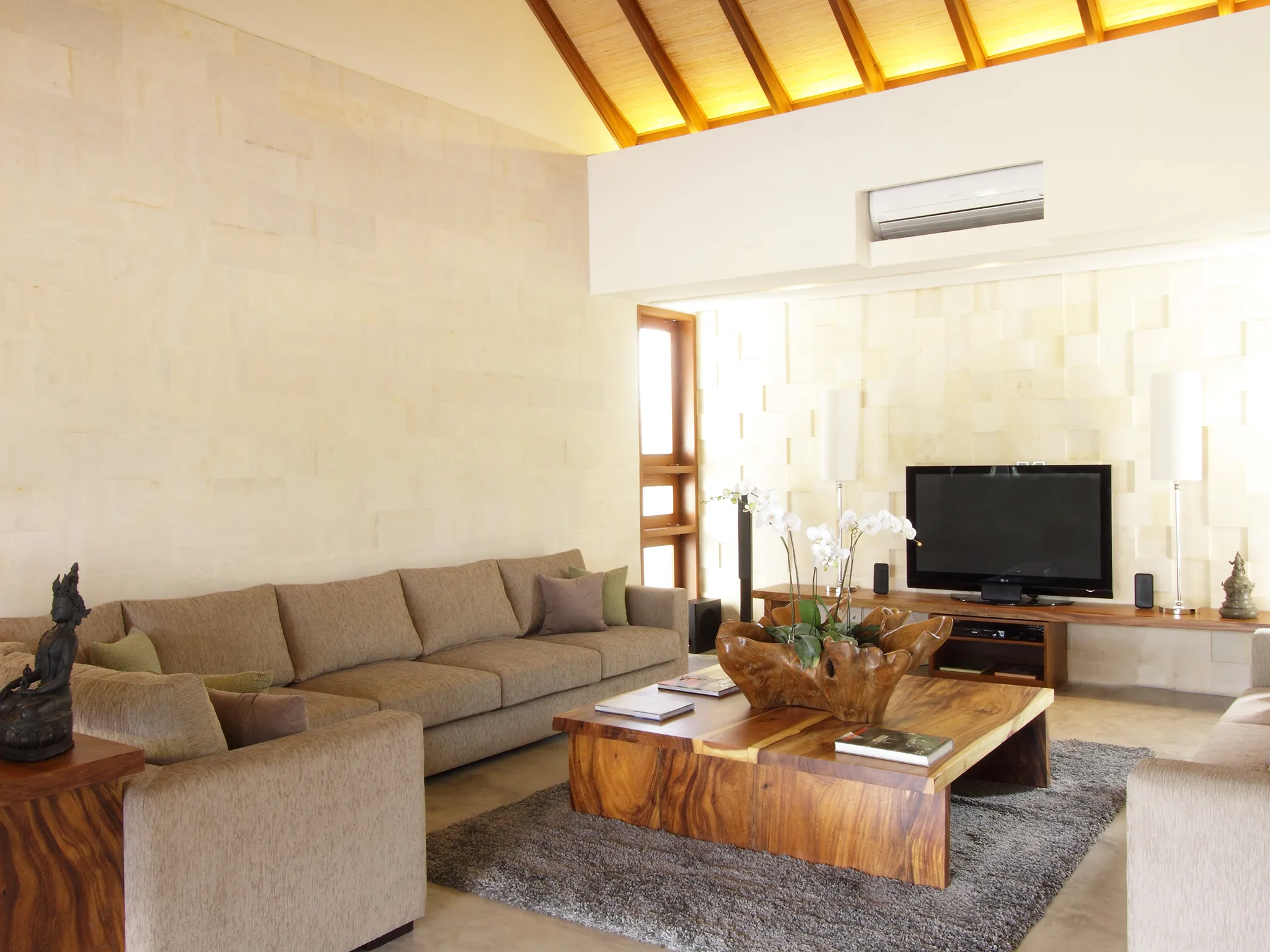7. Villa Sarasvati - Media room