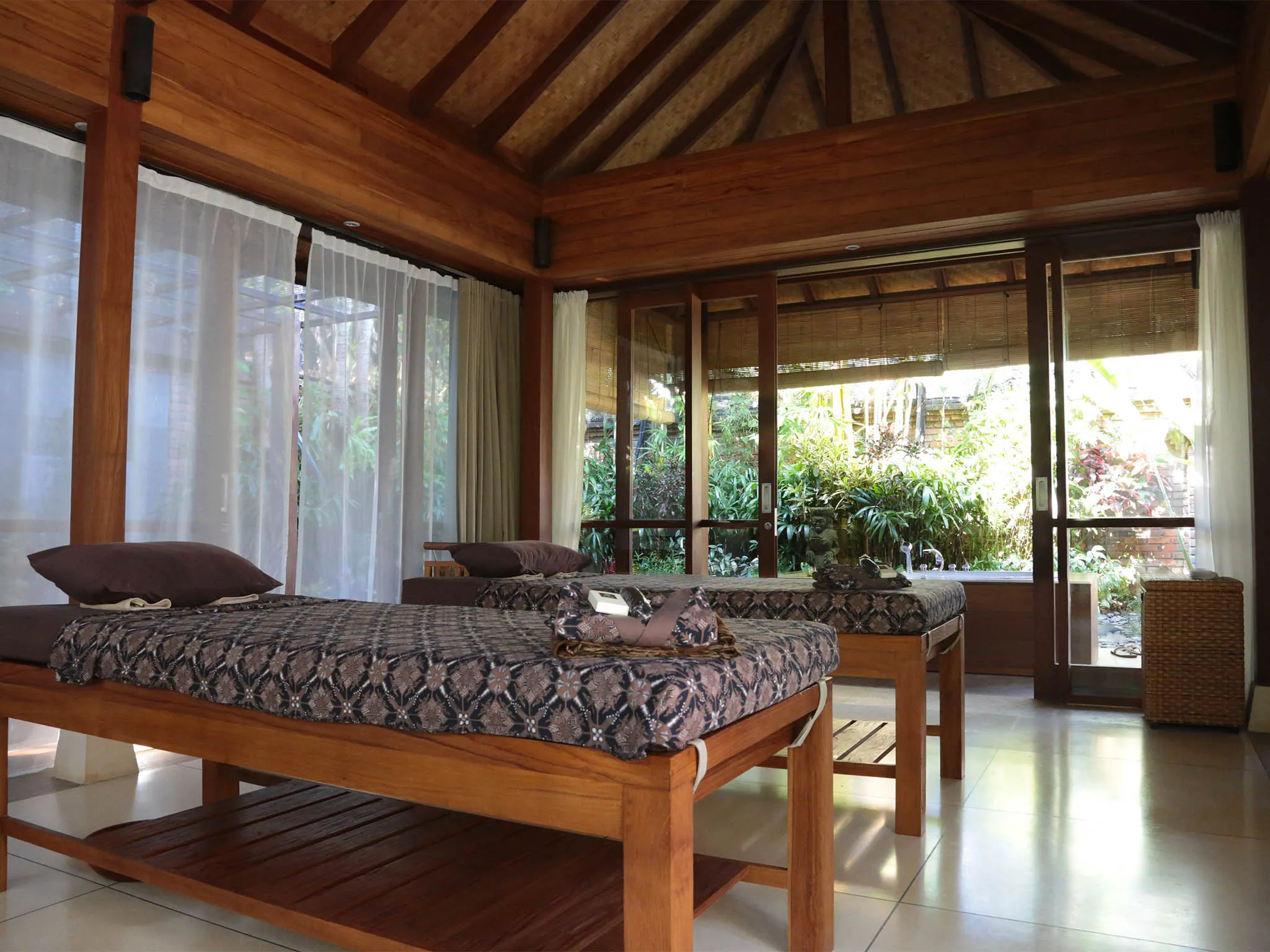 Dea Villas - Spa beds