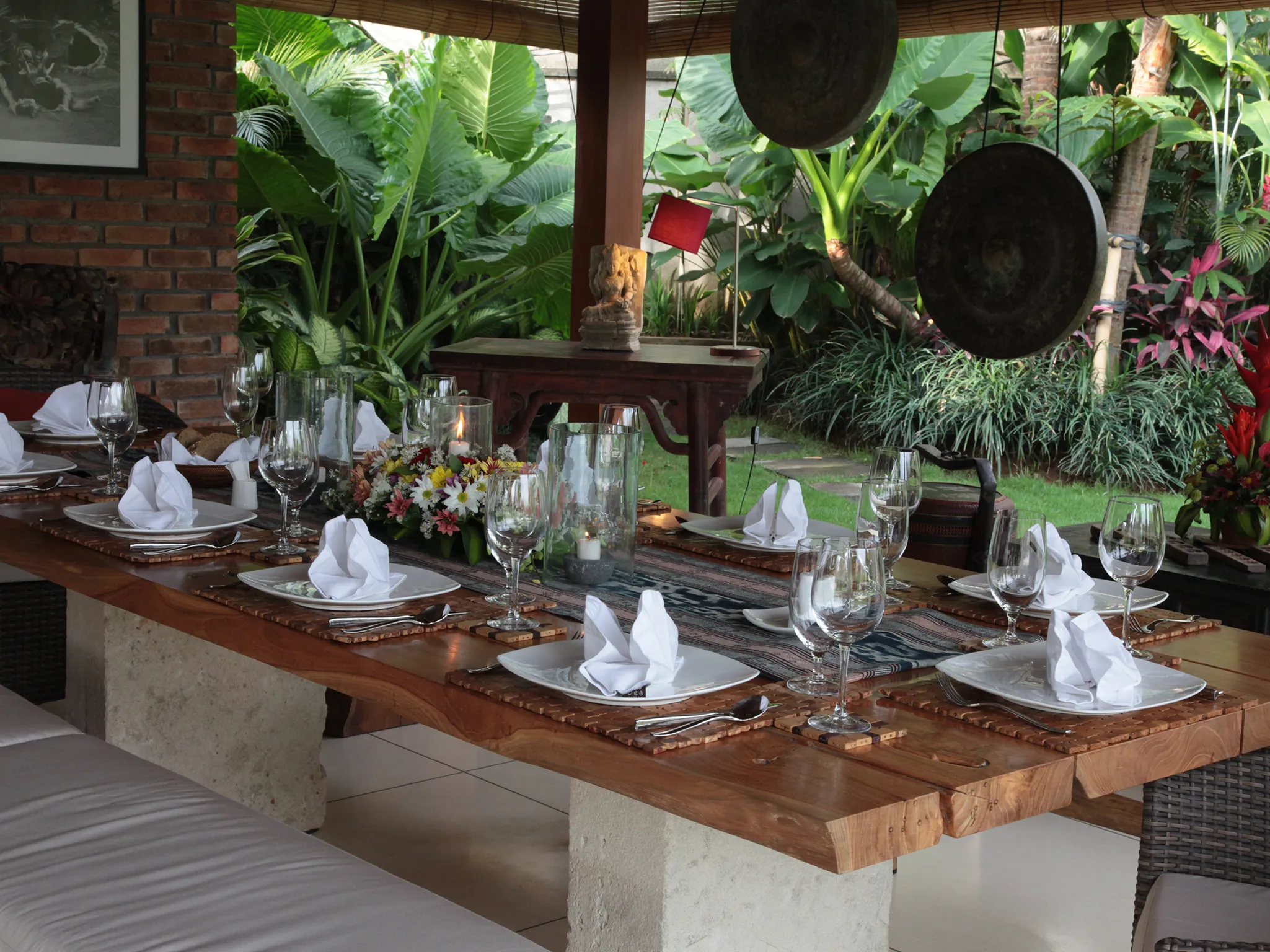 6. Villa Sati - Dining room