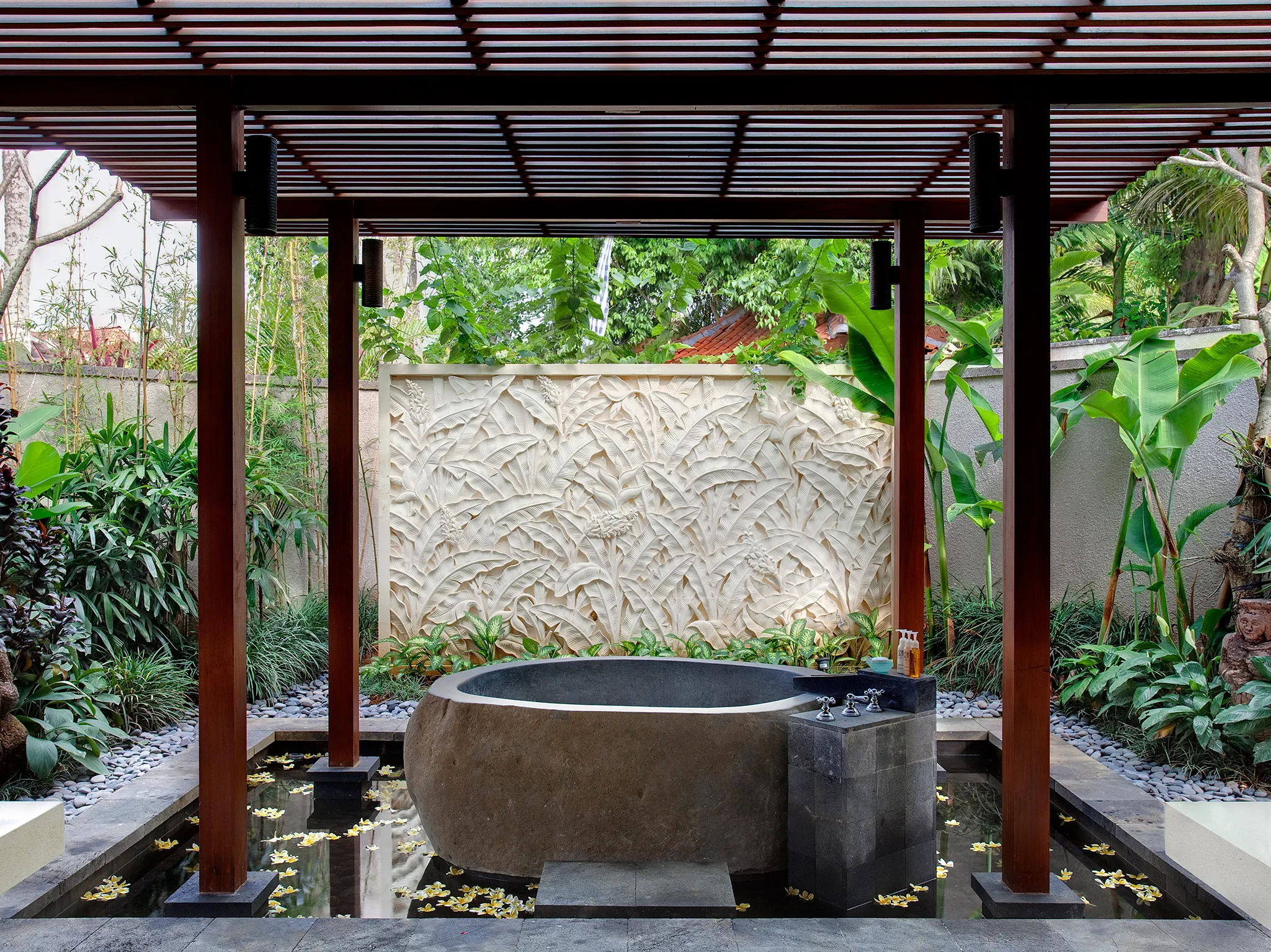 8. Villa Sati - Master bathroom