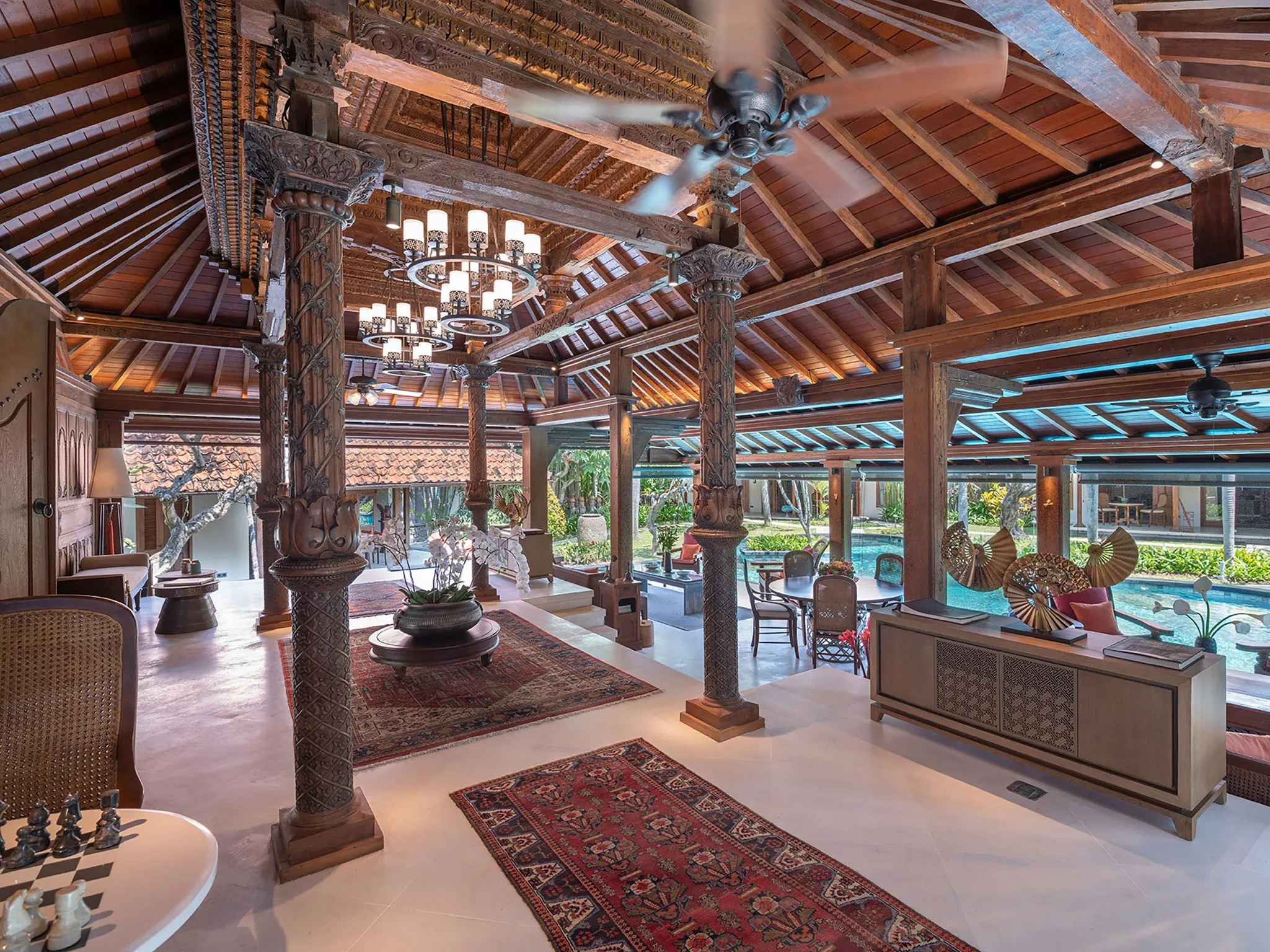 Des Indes I - Stunning joglo interior design