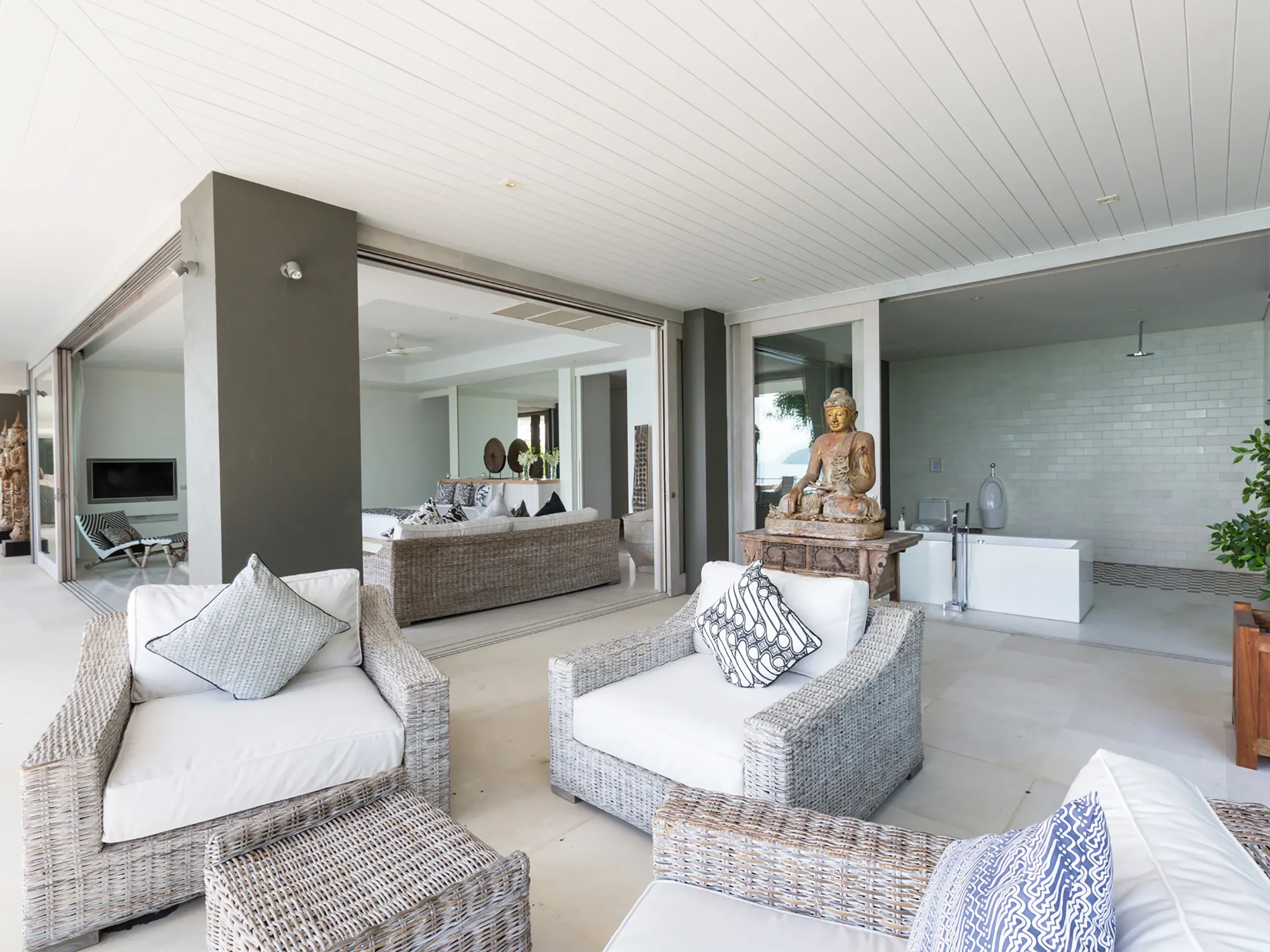 Element of 8 - Bedroom two lounge area