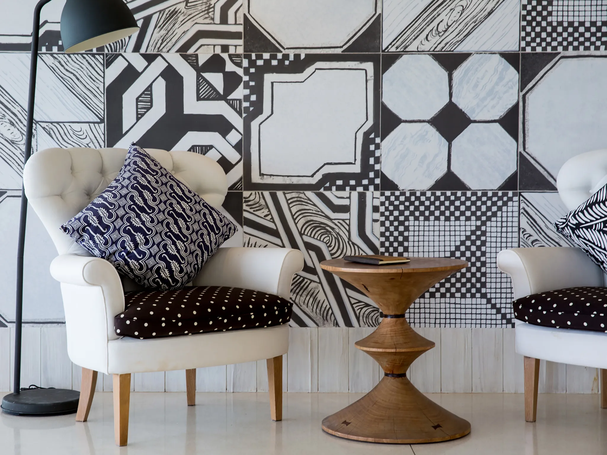 Element of 8 - Comfortable lounging chairs