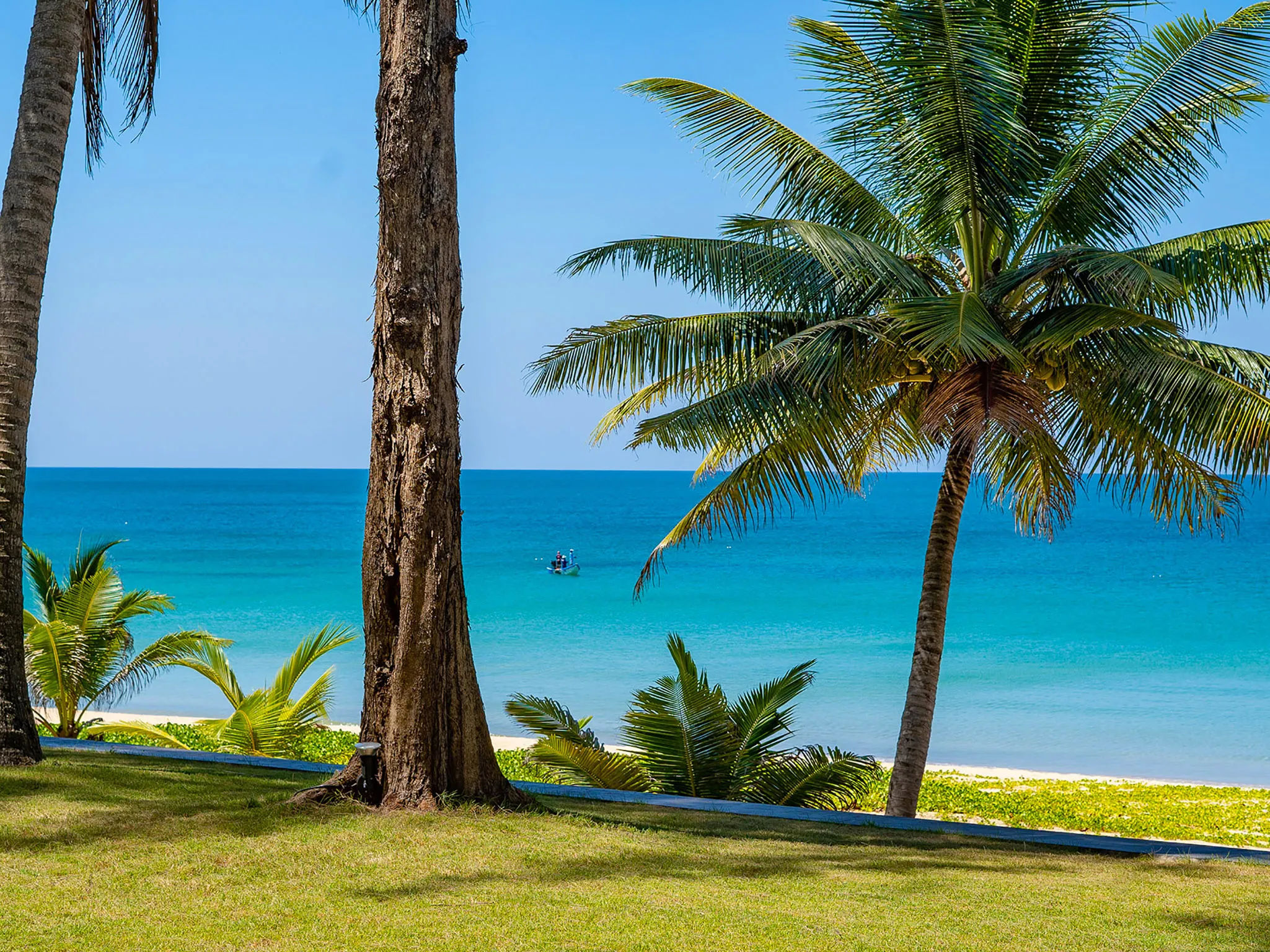 Grand Villa Noi - Absolute beachfront villa