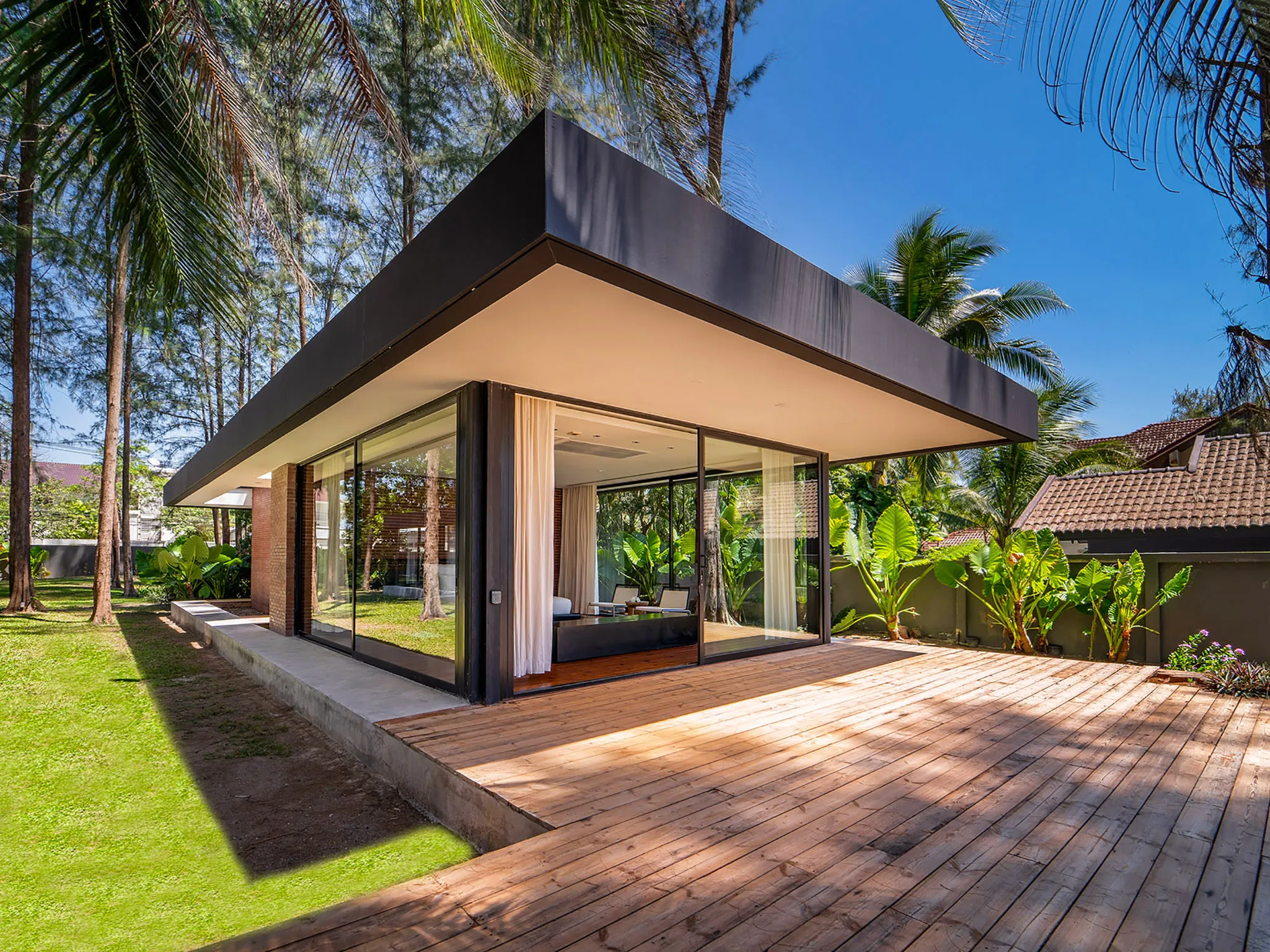 Grand Villa Noi - Astonishing design