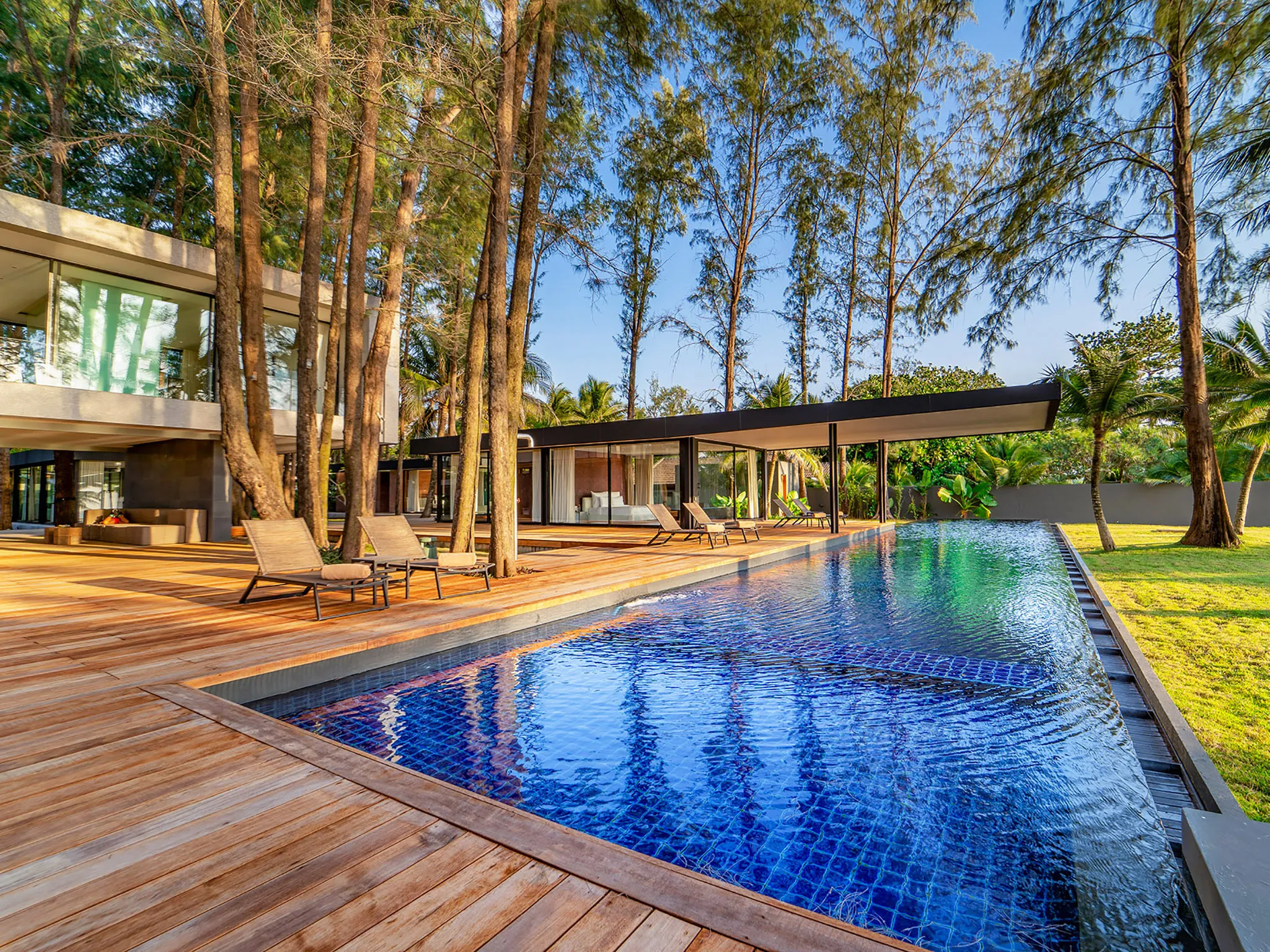 Grand Villa Noi - Cocooned in luxury