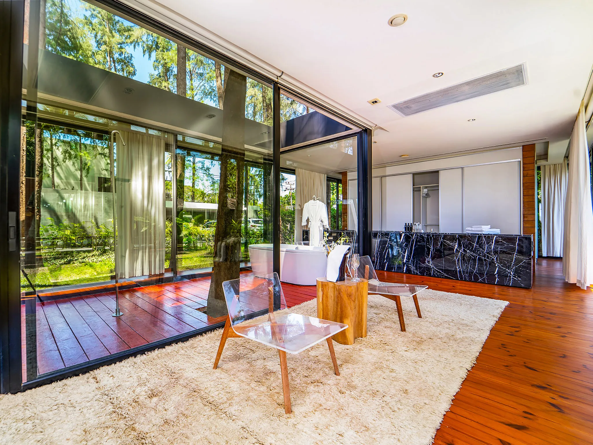 Grand Villa Noi - Elegant simplicity, master suite D
