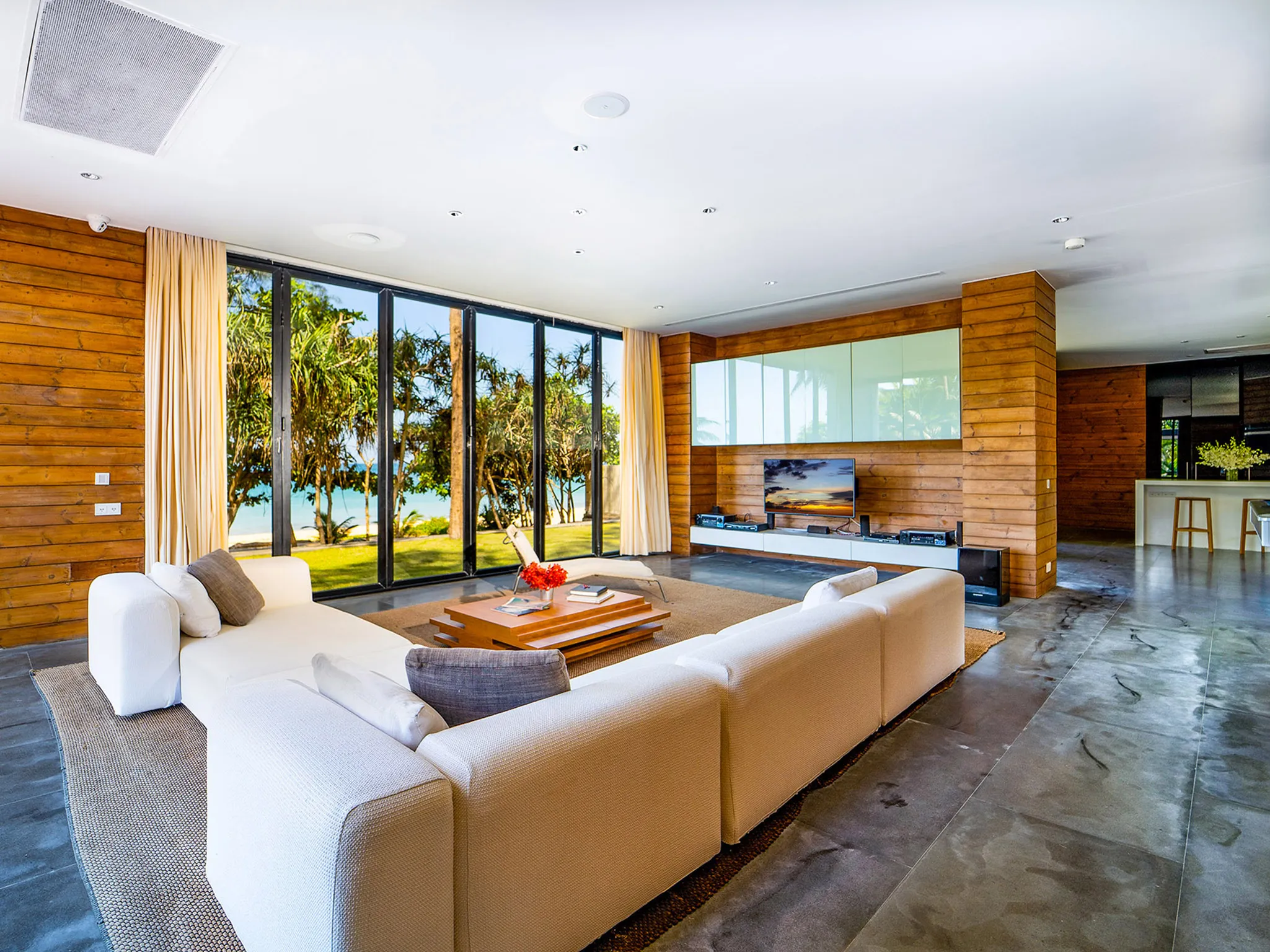 Grand Villa Noi - Living area design