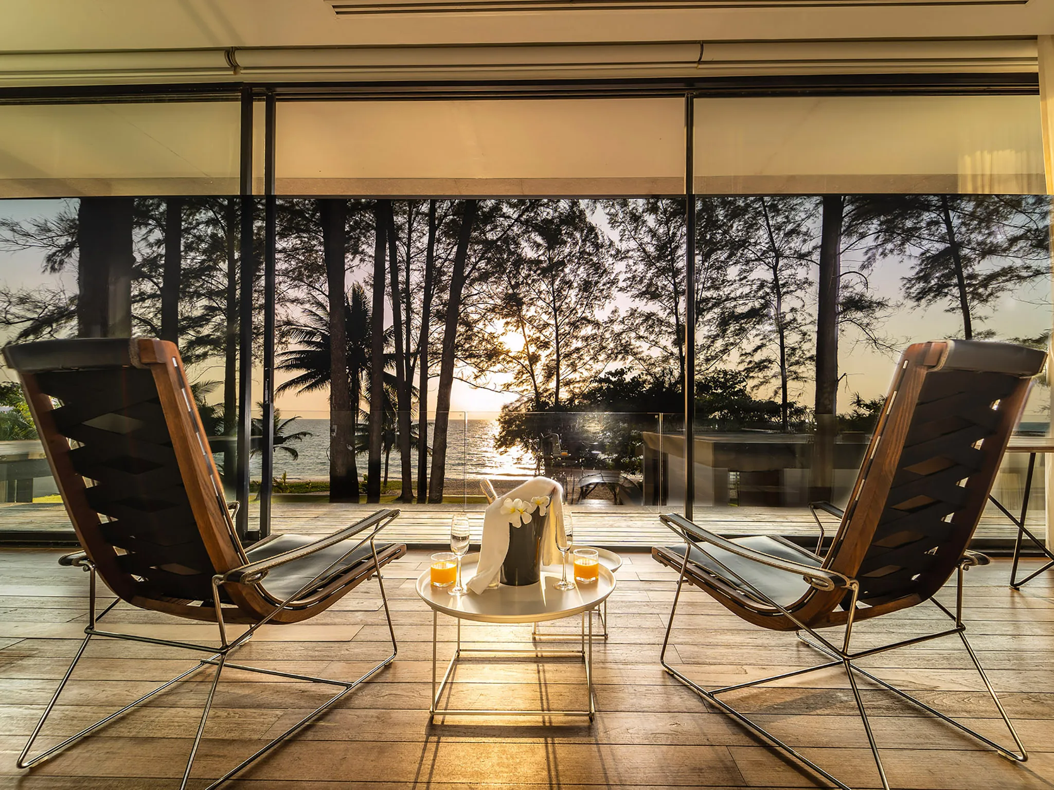 Grand Villa Noi - Stunning ambience, master suite A