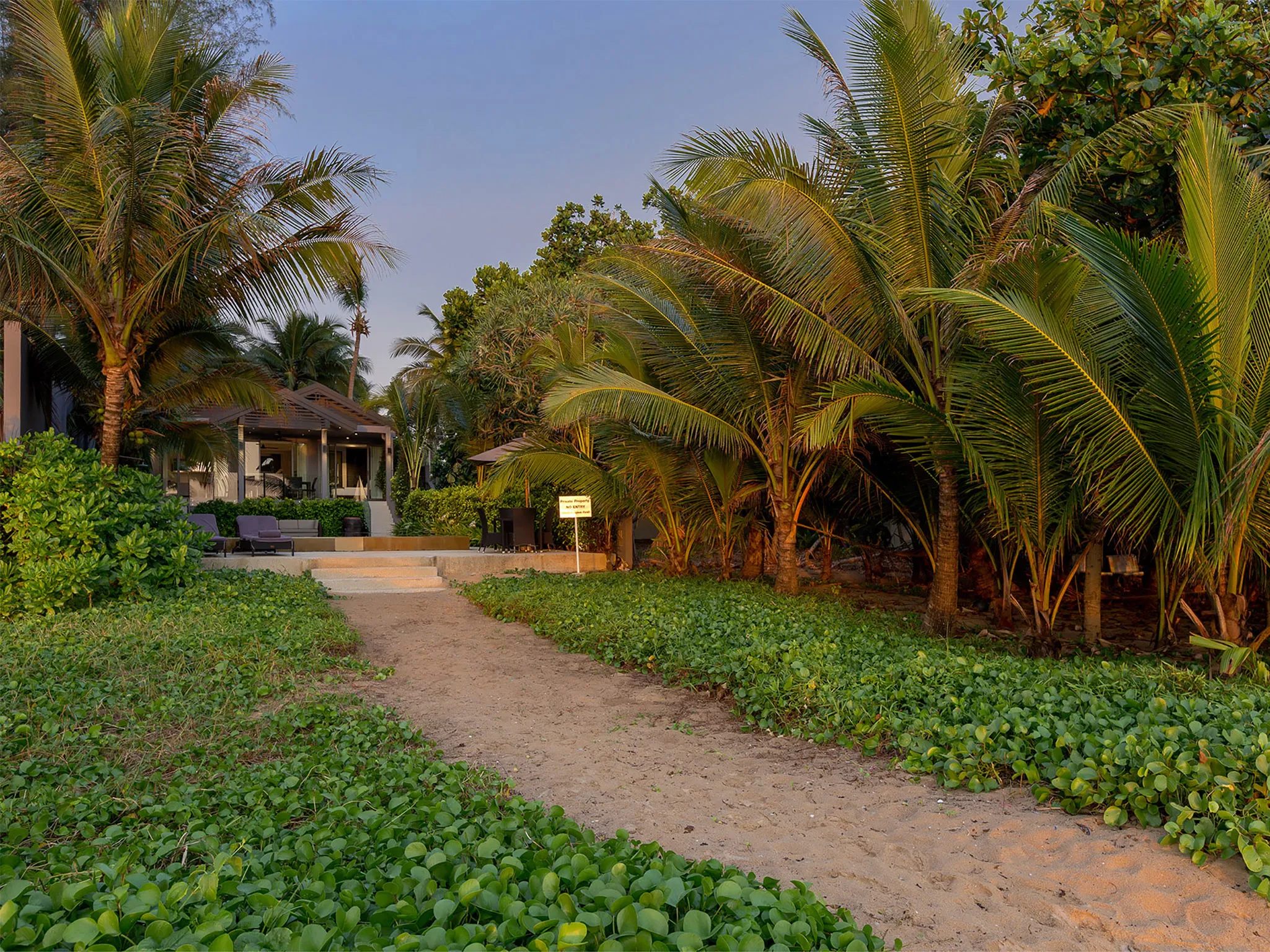 Infinity Blue Phuket - Fabulous location