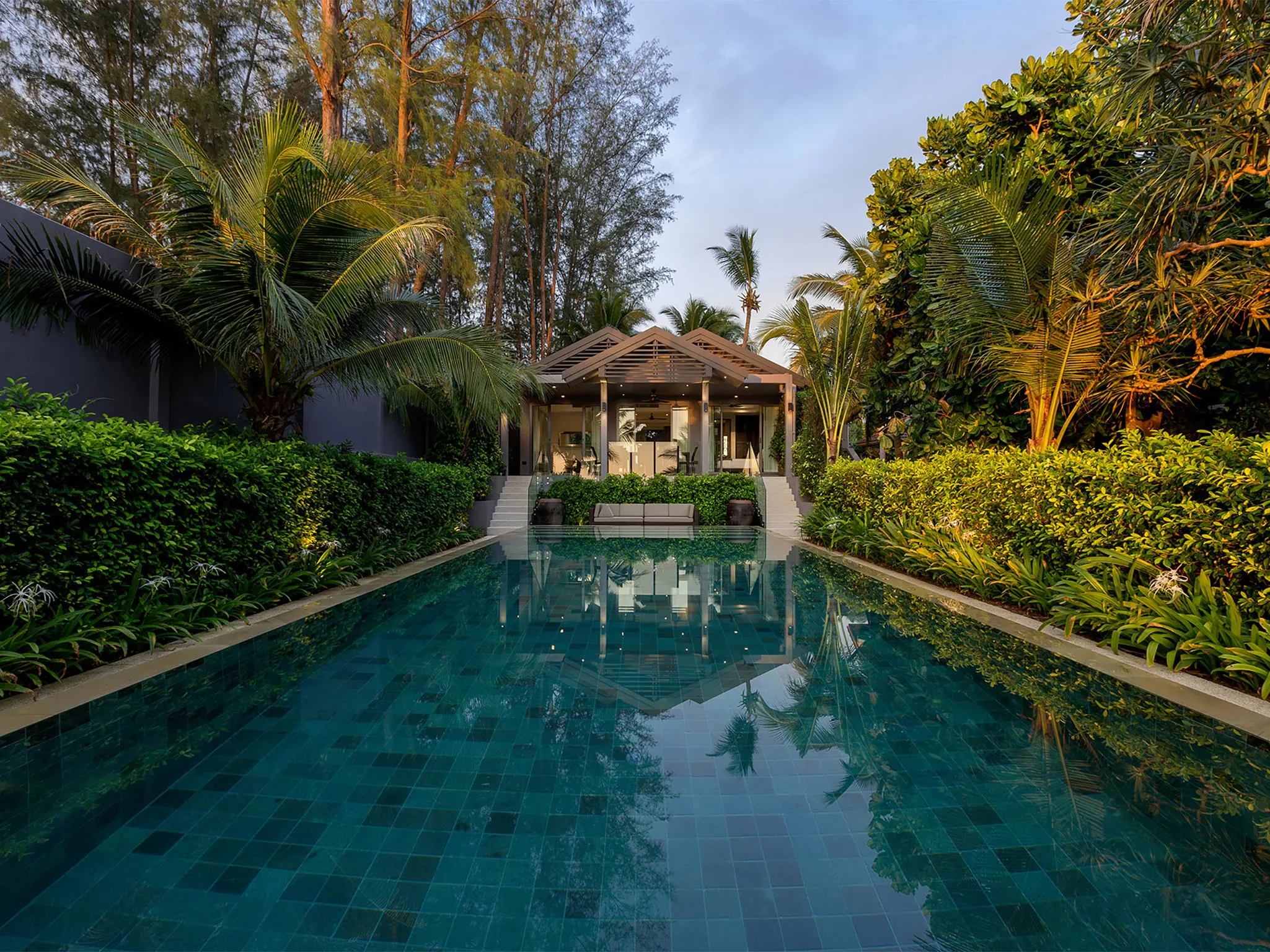 Infinity Blue Phuket - Beautiful setting