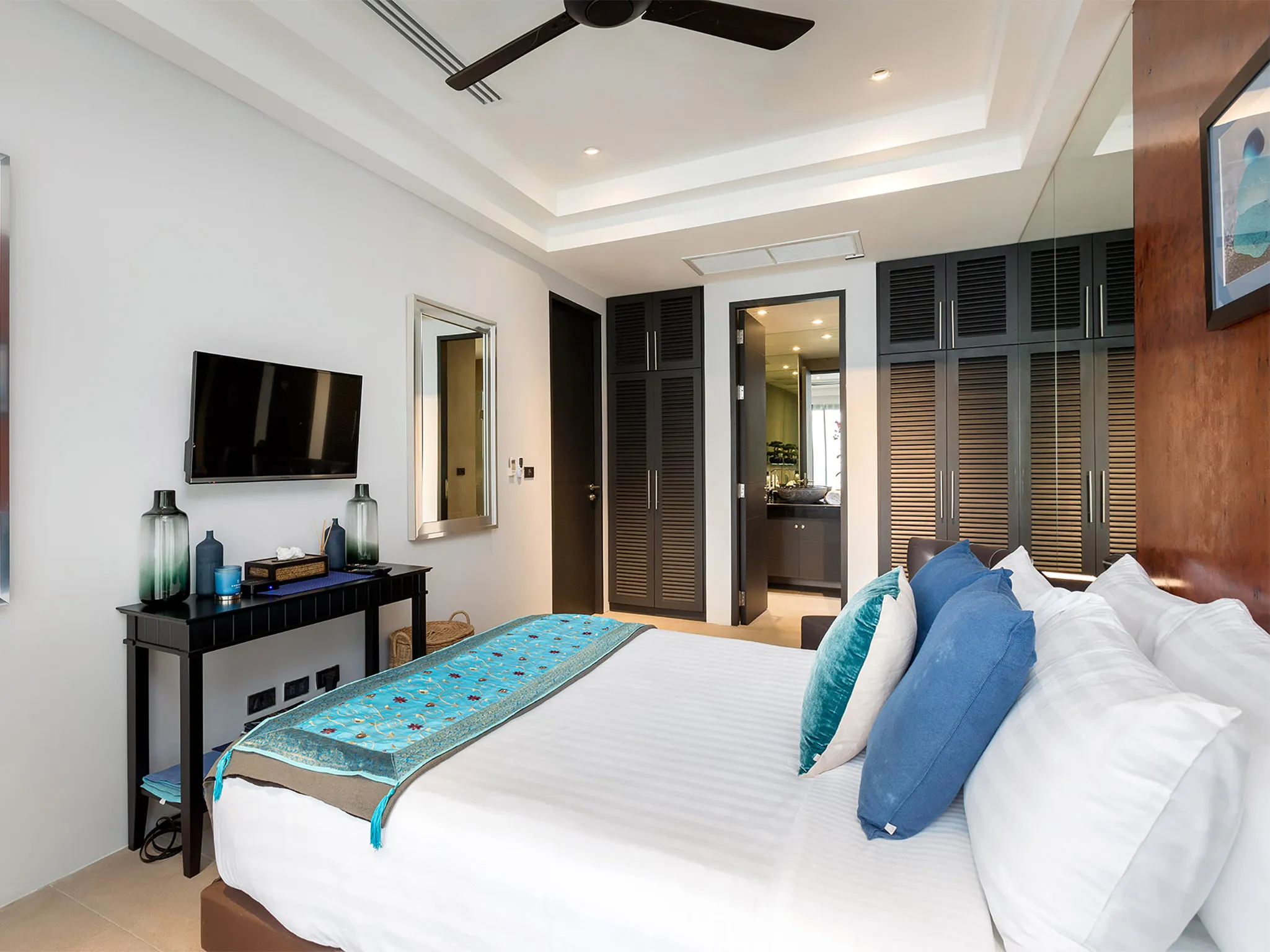 Infinity Blue Phuket - Bedroom outlook