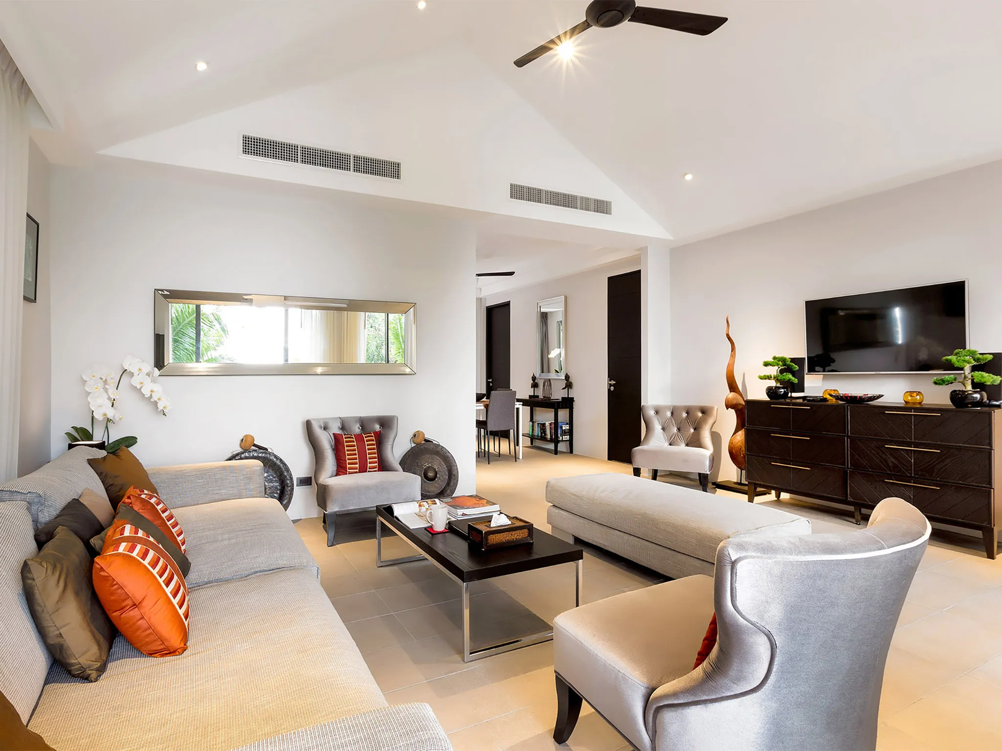 Infinity Blue Phuket - Designer touch living area