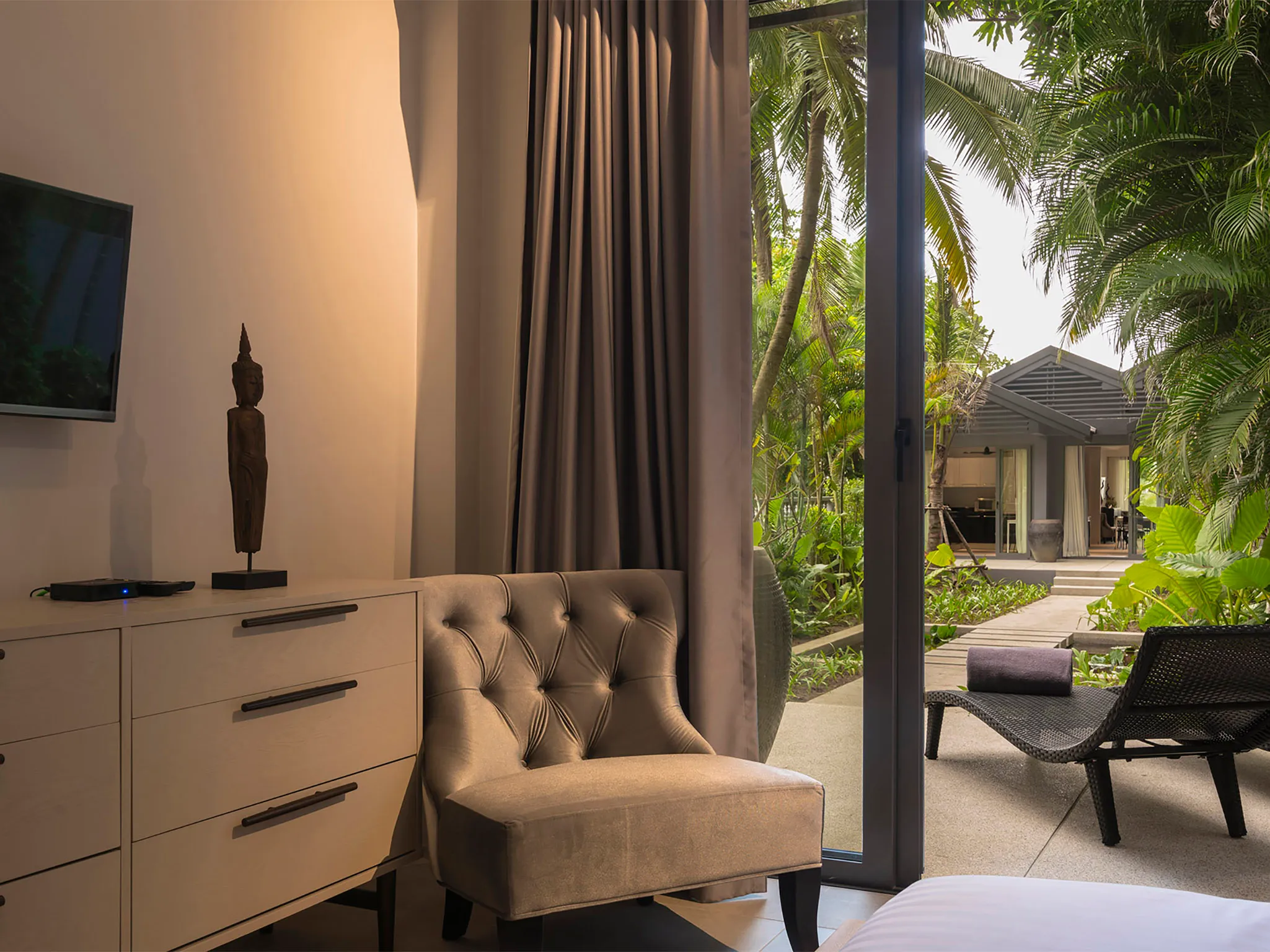 Infinity Blue Phuket - Living area details