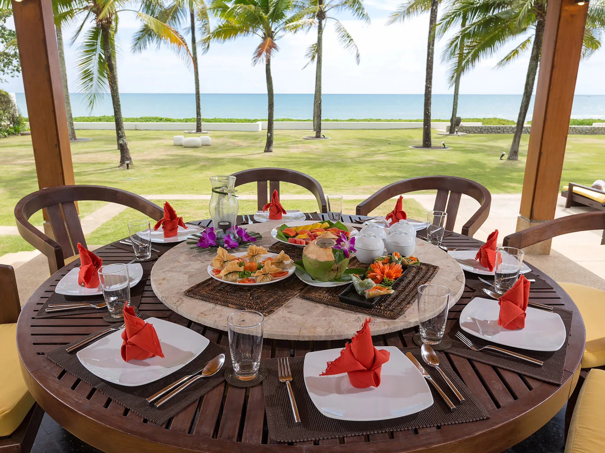 Villa Jia - Dining table and appetising food
