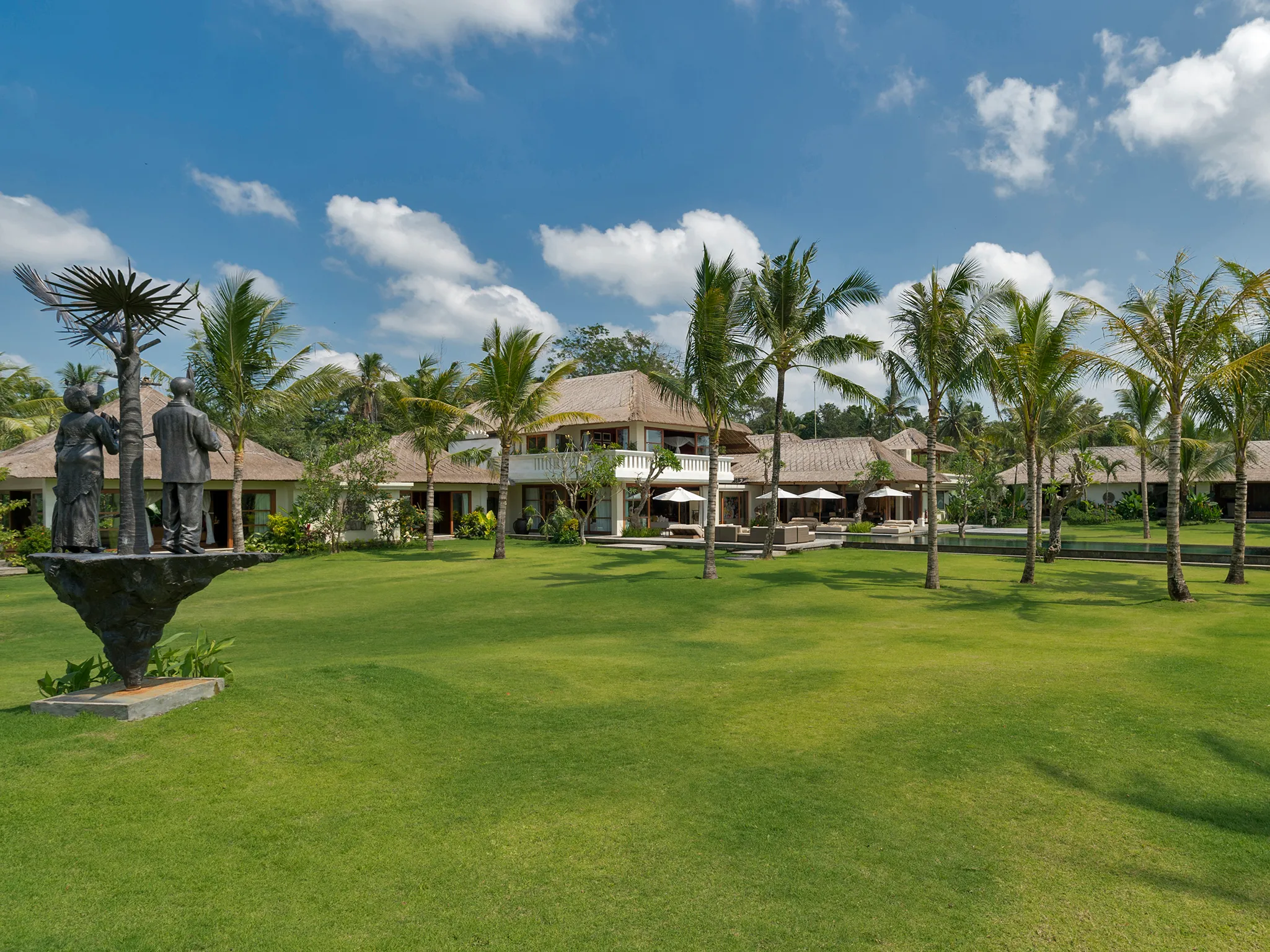 Kaba Kaba Estate - Villa and grounds