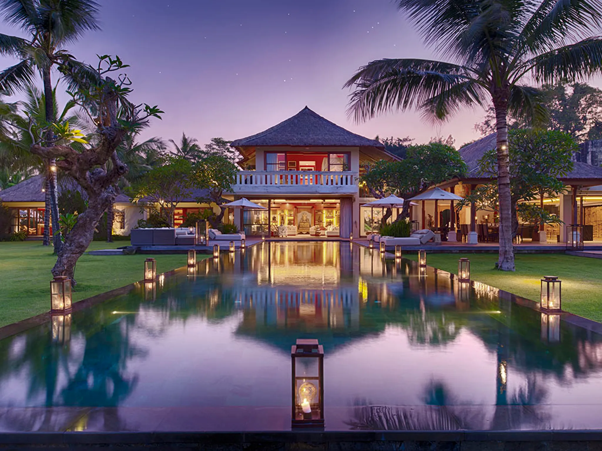Kaba Kaba Estate - Villa at dusk