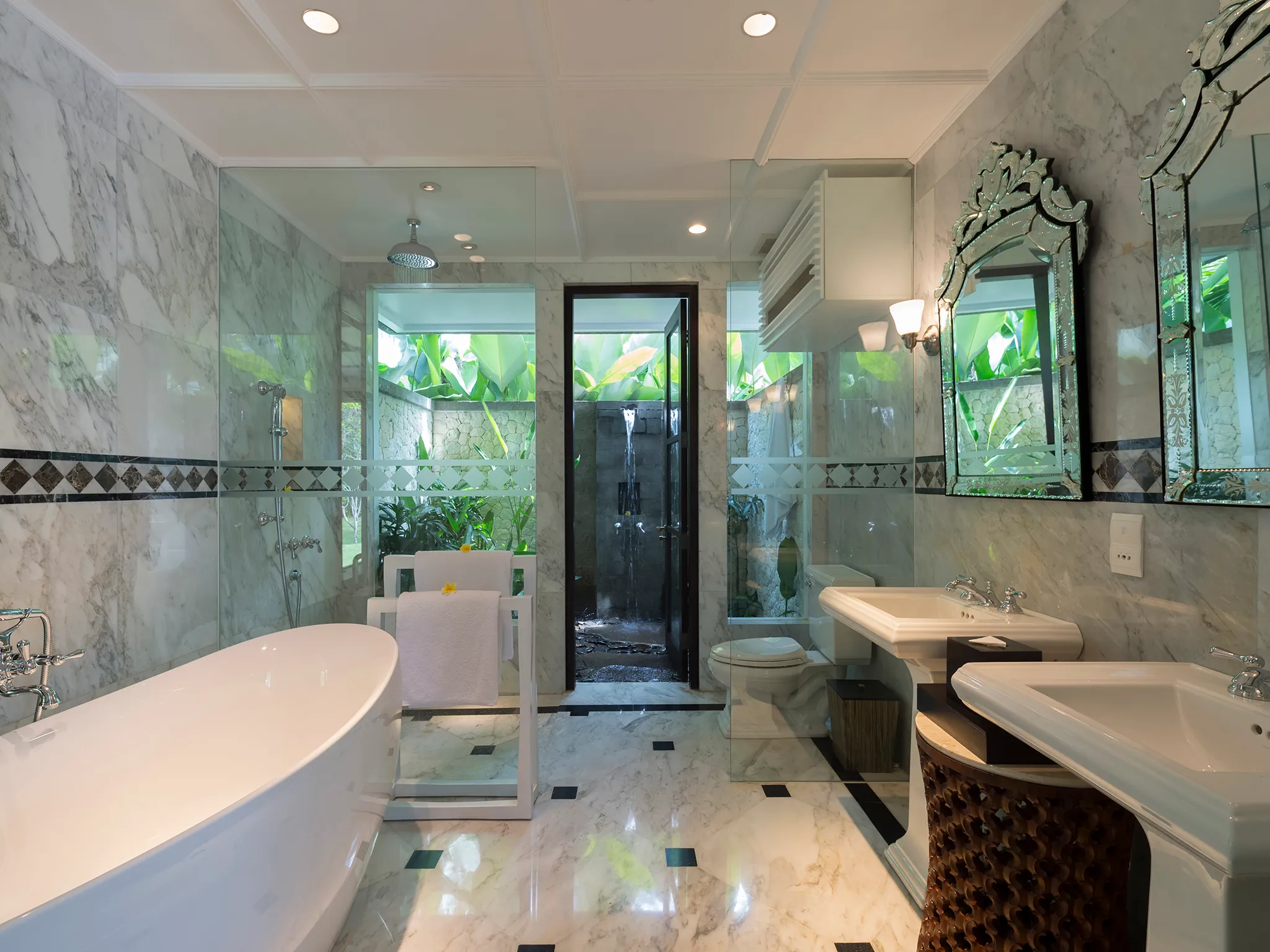 Kaba Kaba Estate - Pande Beten ensuite bathroom