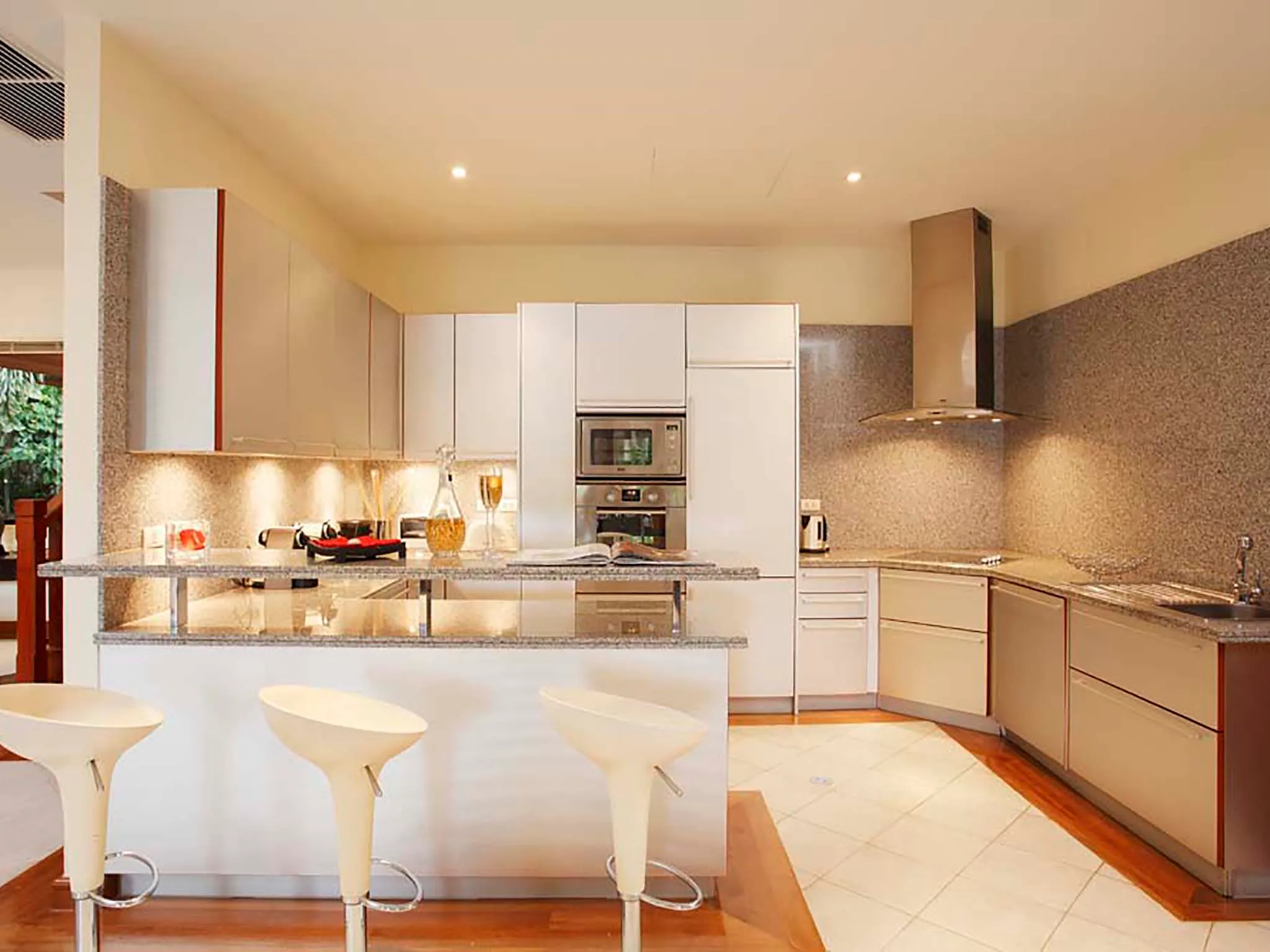 Laguna Waters - Kitchen