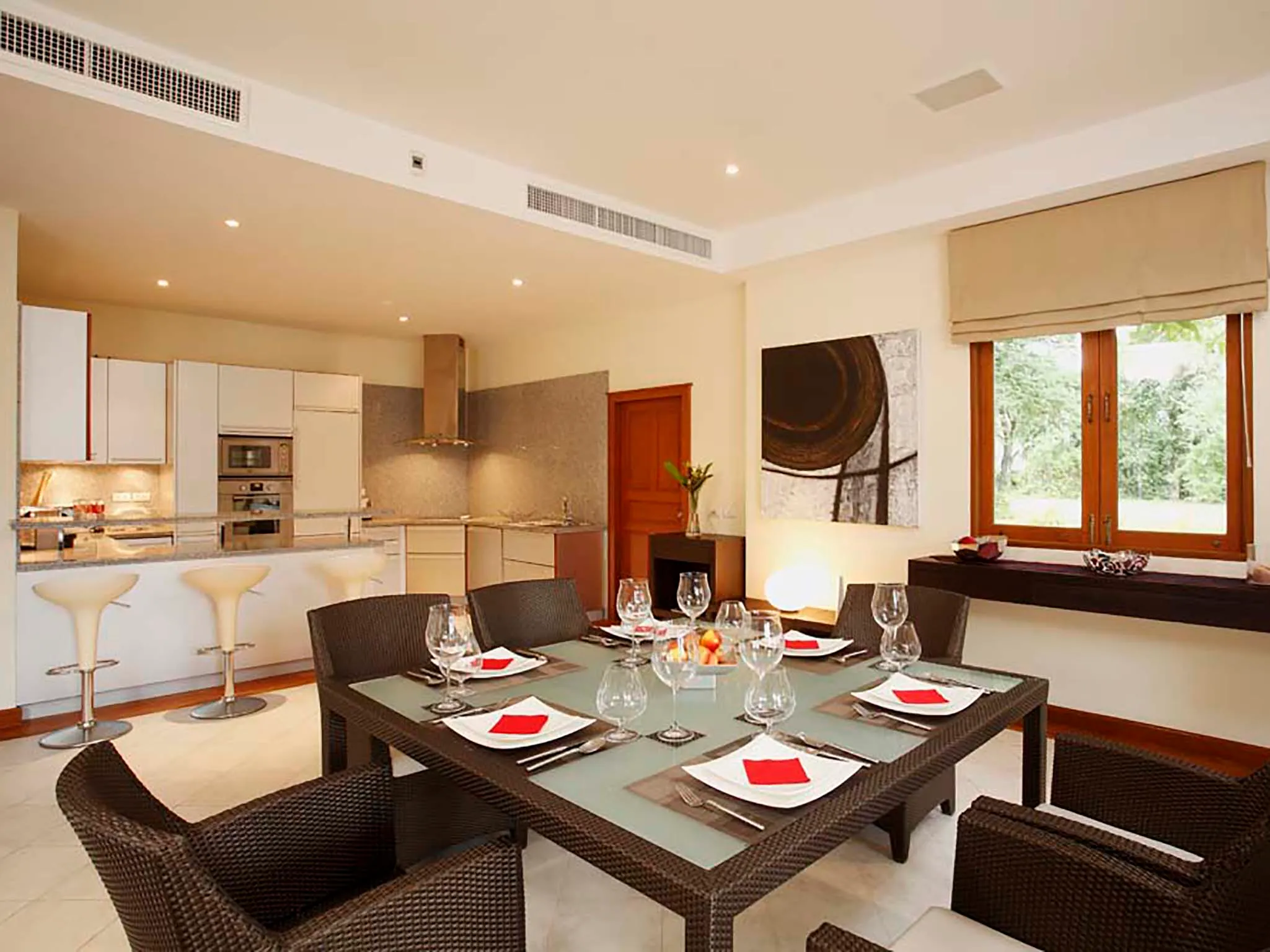 Laguna Waters -Dining area