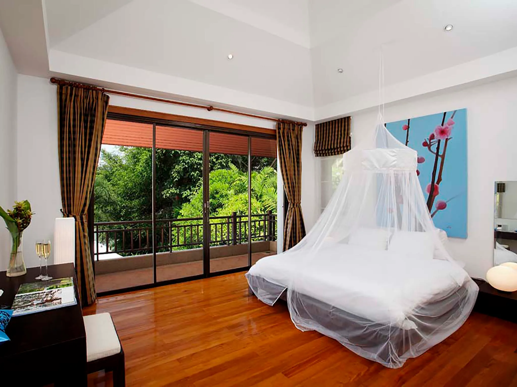Laguna Waters - Guest bedroom two