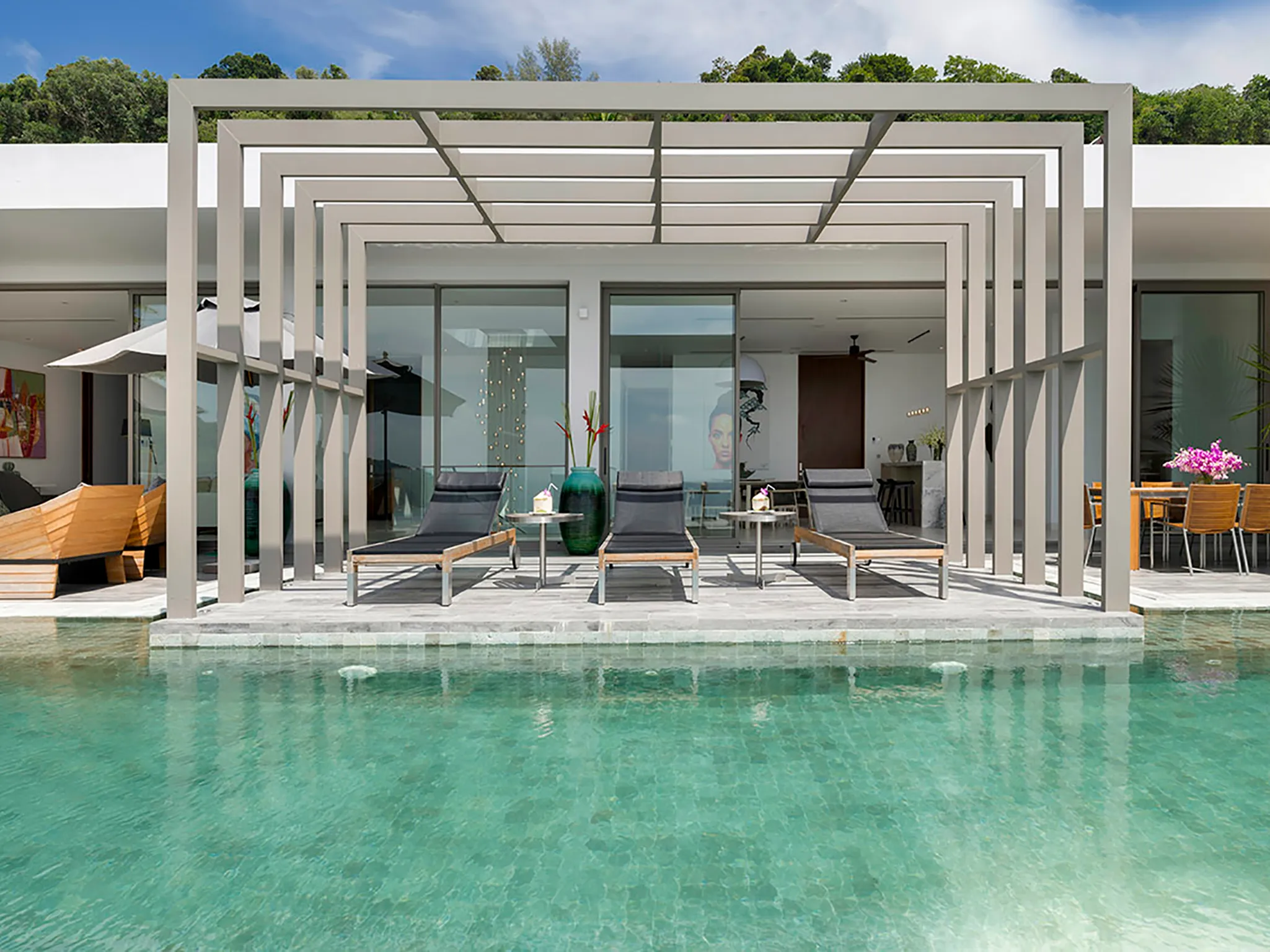 Malaiwana Penthouse - Pool view to villa