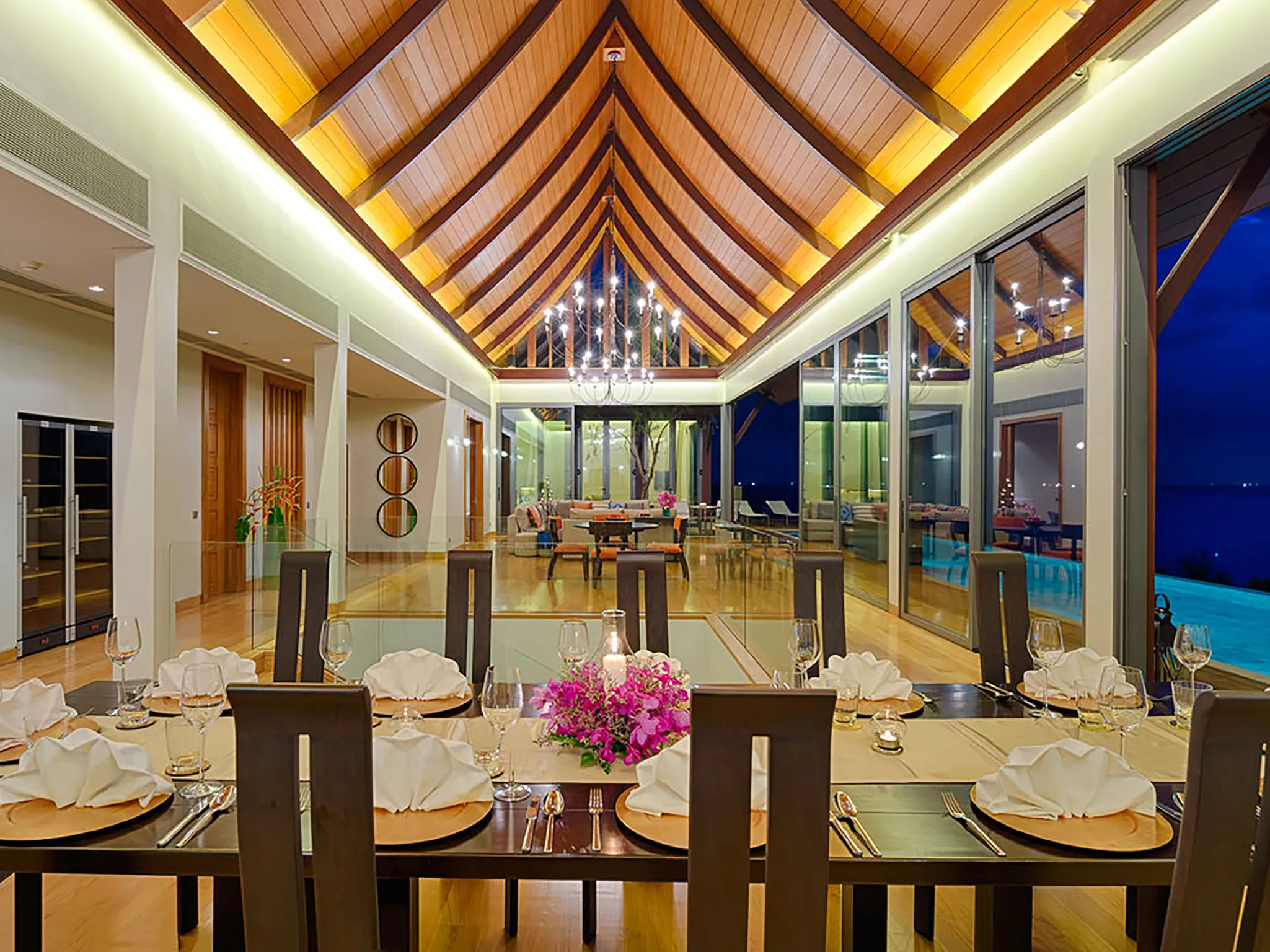 Villa Haleana - Elegant dining