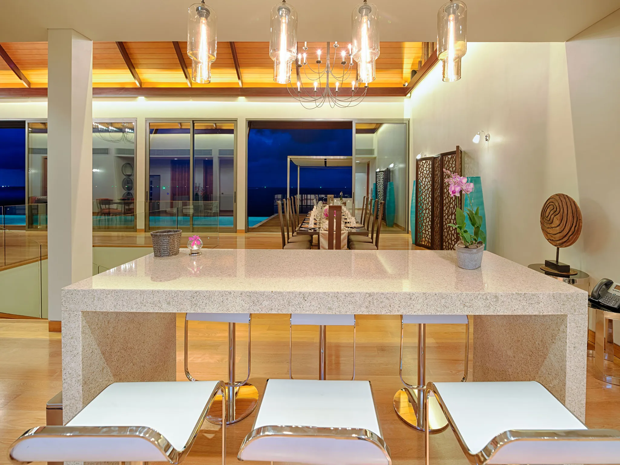 Villa Haleana - Entertain in luxury
