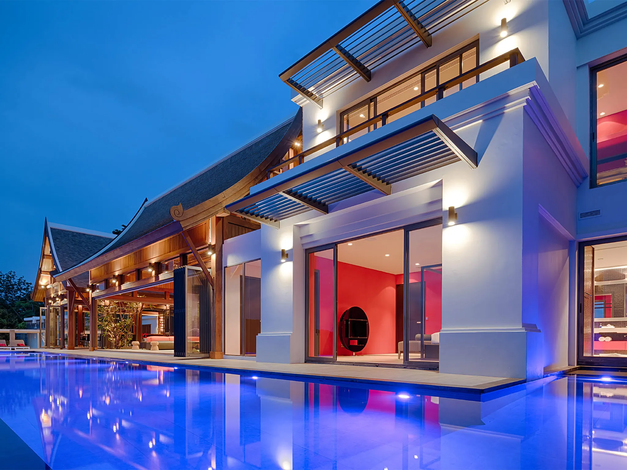 Malaiwana Villa M - Villa at night