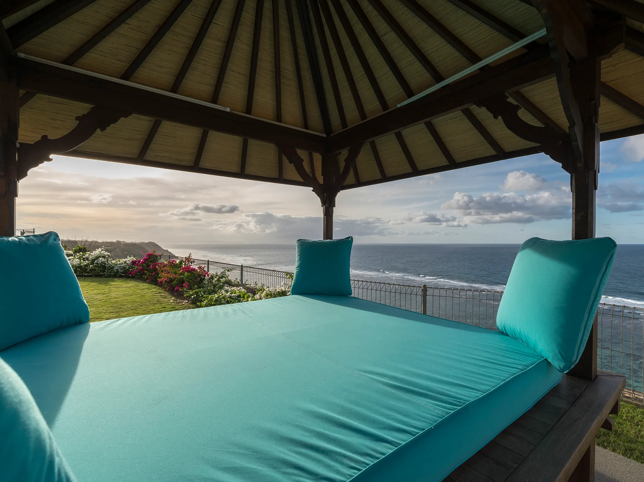 Pandawa Cliff Estate - The Pala - Bale
