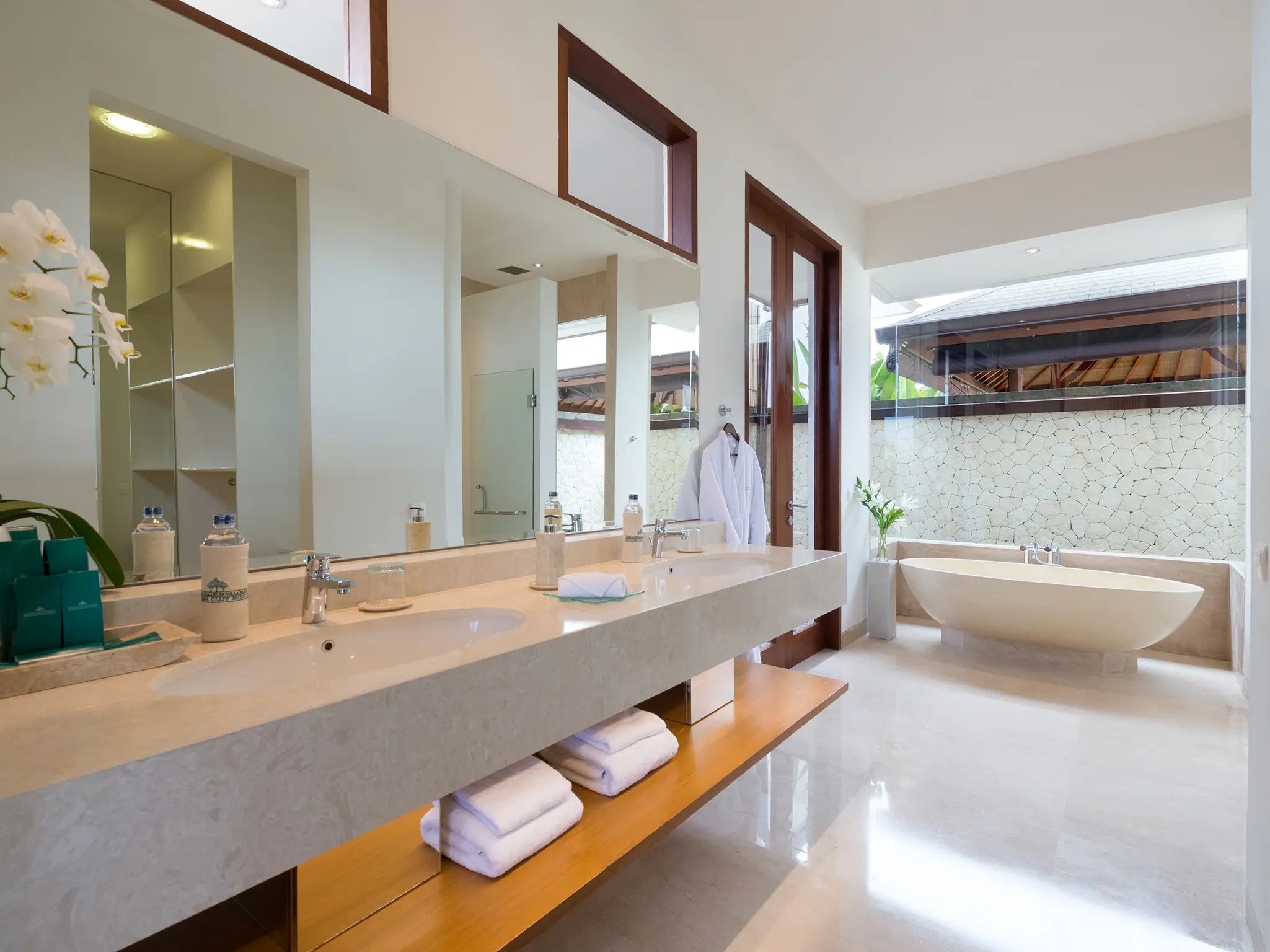 Pandawa Cliff Estate - Villa Marie - Bathroom two