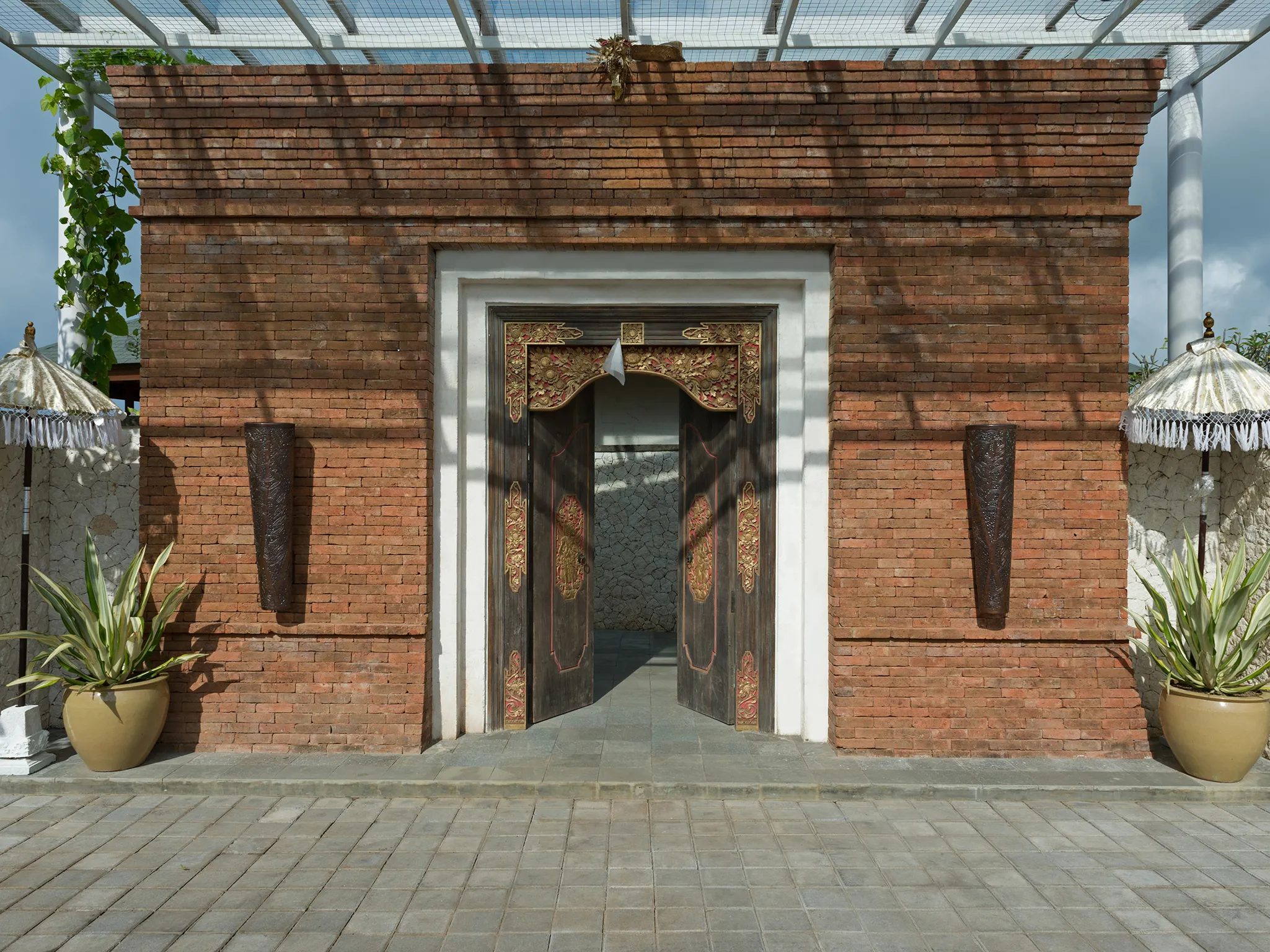 Pandawa Cliff Estate - Villa Marie - The entrance