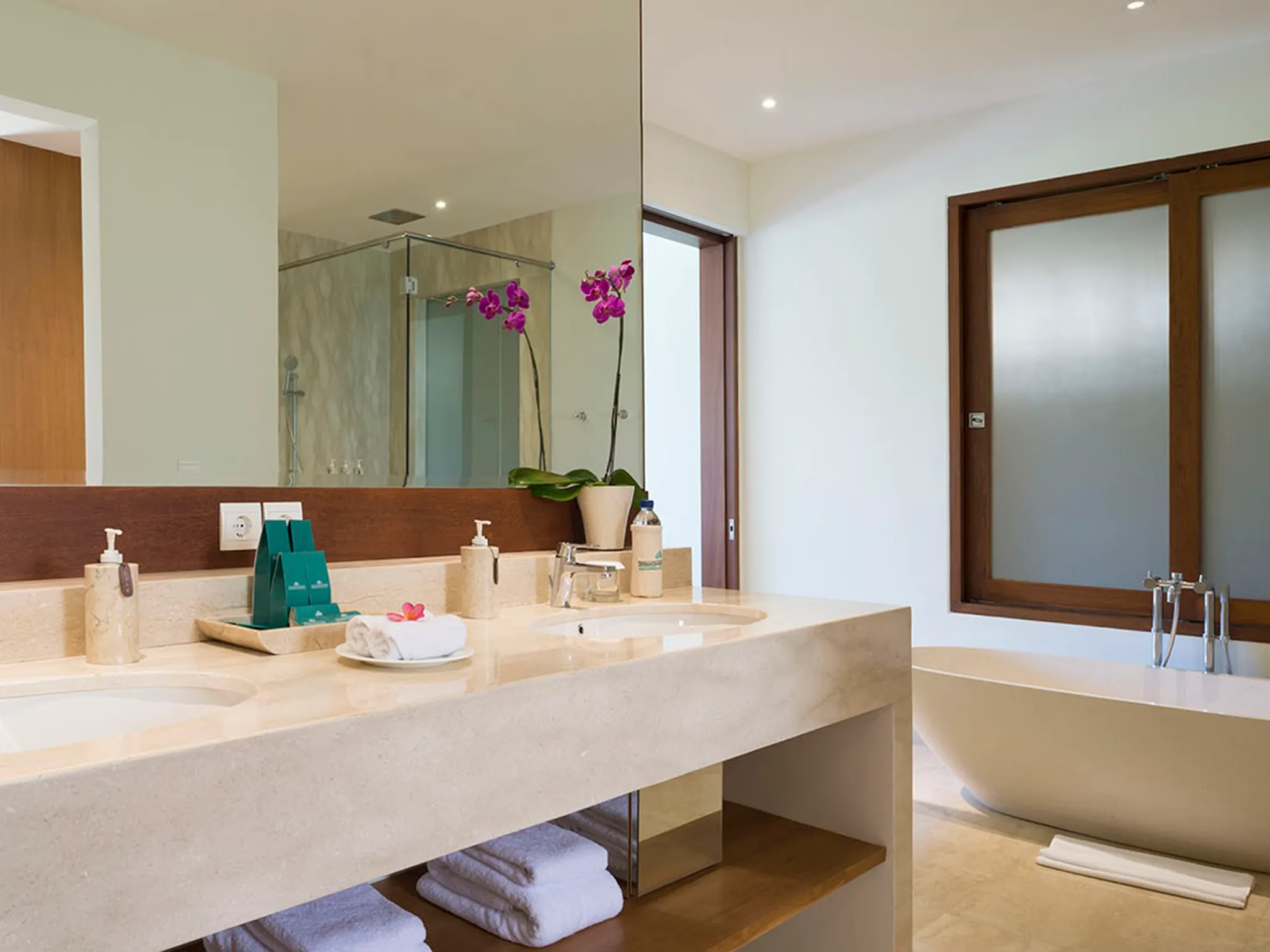 Pandawa Cliff Estate - Villa Markisa - Bathroom design