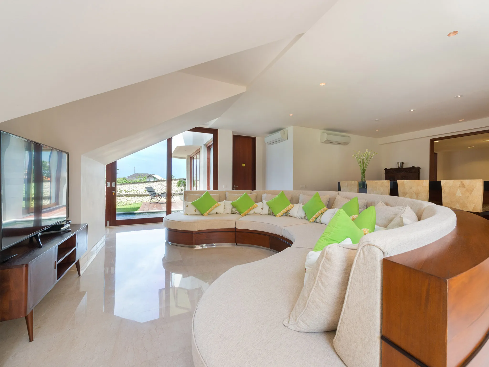 Pandawa Cliff Estate - Villa Rose - Media center