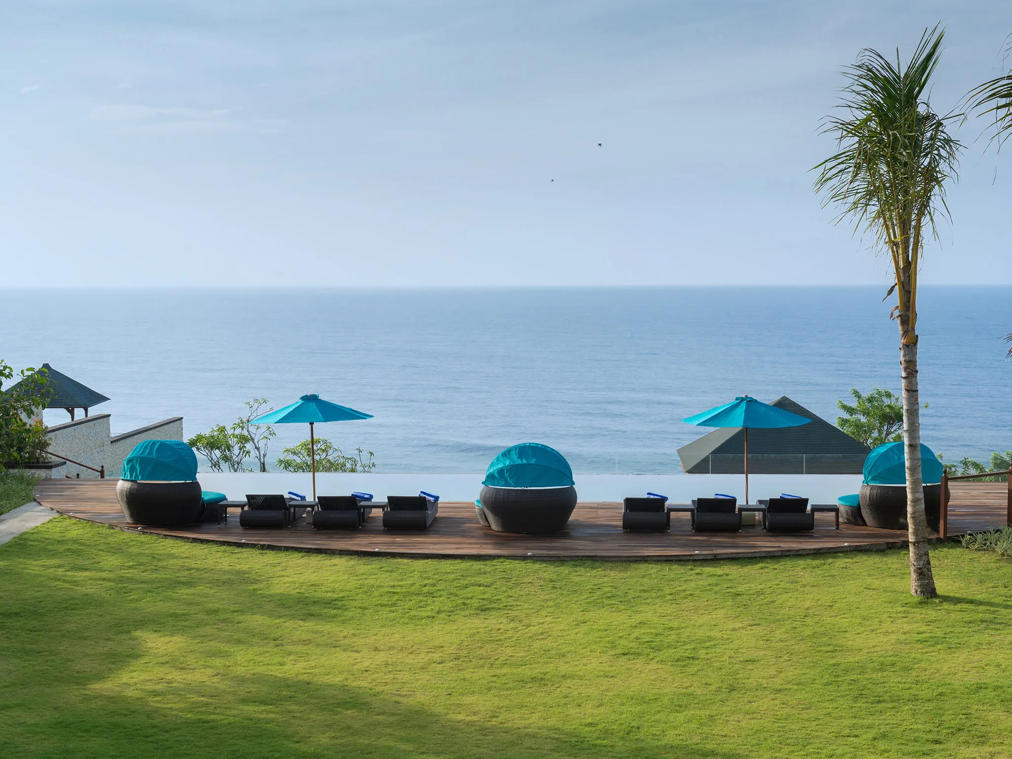 Pandawa Cliff Estate - Villa Rose - Infinity pool viewed from the balcony
