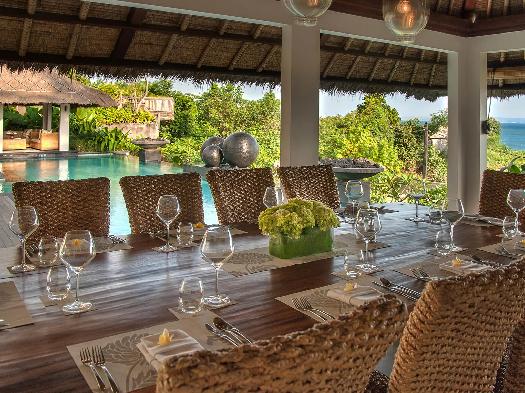 Seseh Beach Villa I - Poolside dining set up
