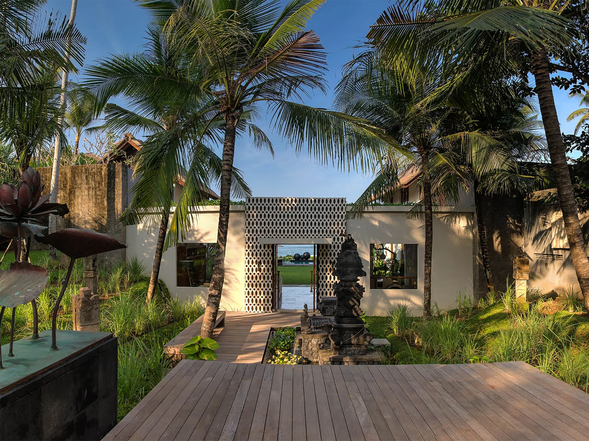 Seseh Beach Villa I - Walkway to connecting door from Seseh Beach Villa II