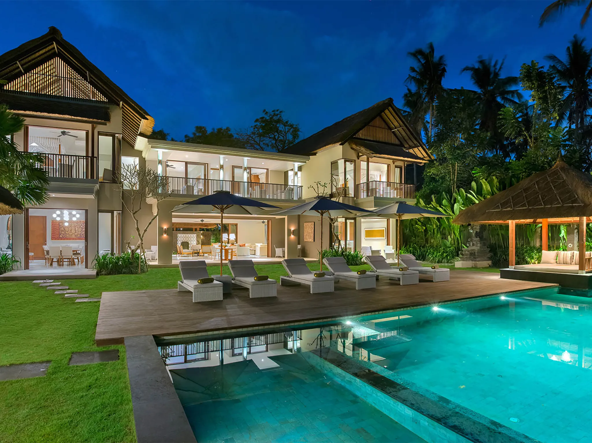 Seseh Beach Villa II - The villa lit up at night